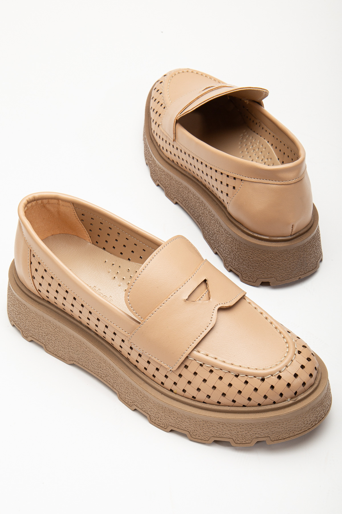 Kadın Nude Rahat Kalıp Kalın Poli Taban Şerit Desenli Loafer - Görsel 5