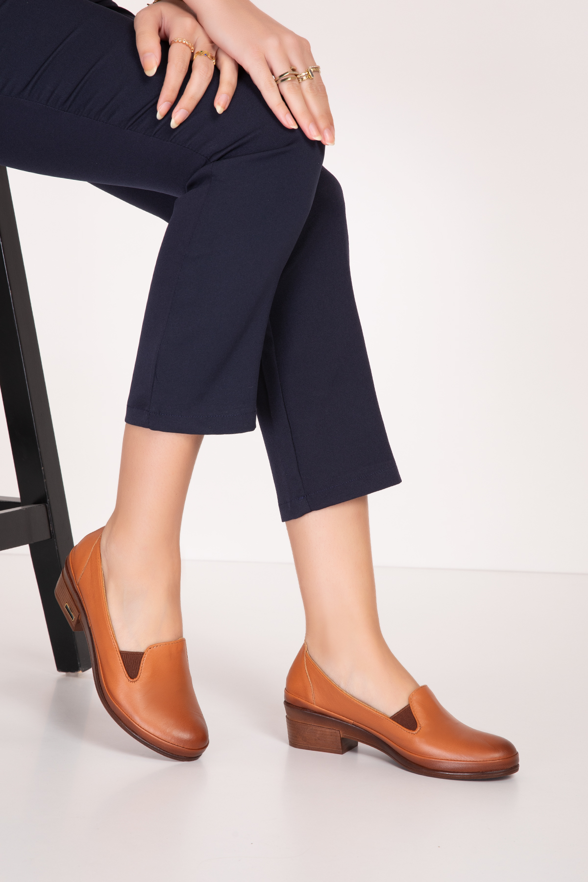 Gondol Hakiki Deri Kısa Topuklu Lastik Detaylı Ayakkabı msa.65 - Görsel 6