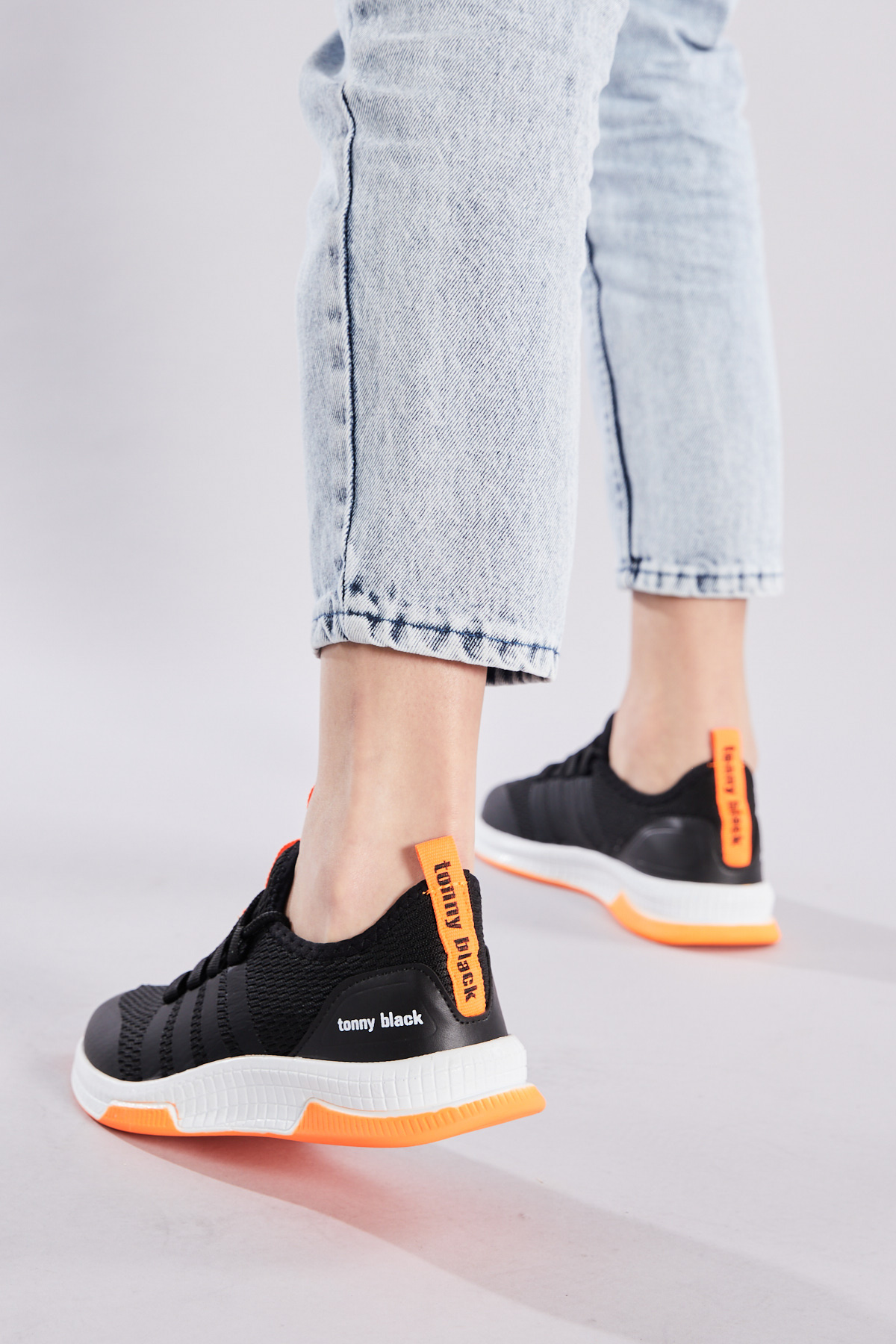 Unisex Siyah Turuncu Rahat Kalıp Şeritli Bağcıklı Spor Ayakkabı - Görsel 5