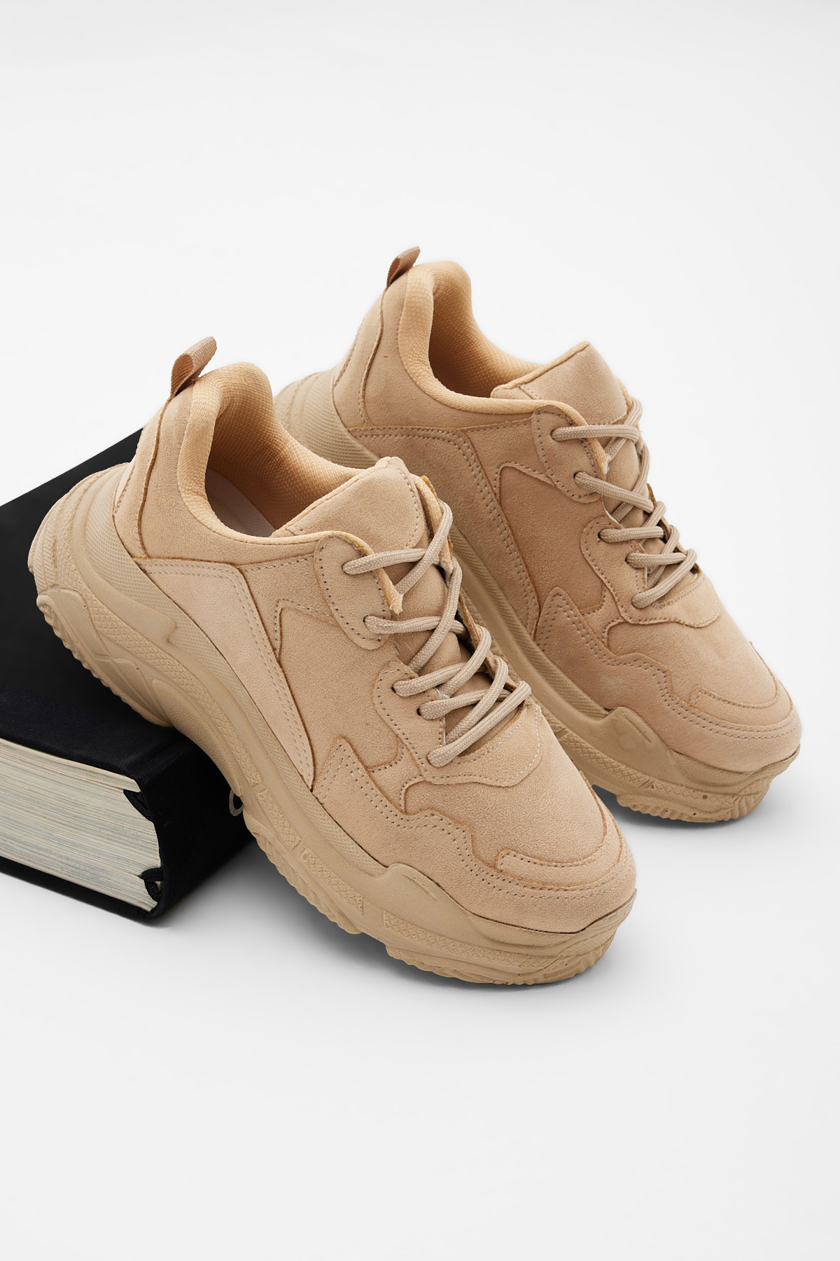 Kadın Bej Yüksek Taban Bağcıklı Spor Ayakkabı - Görsel 2