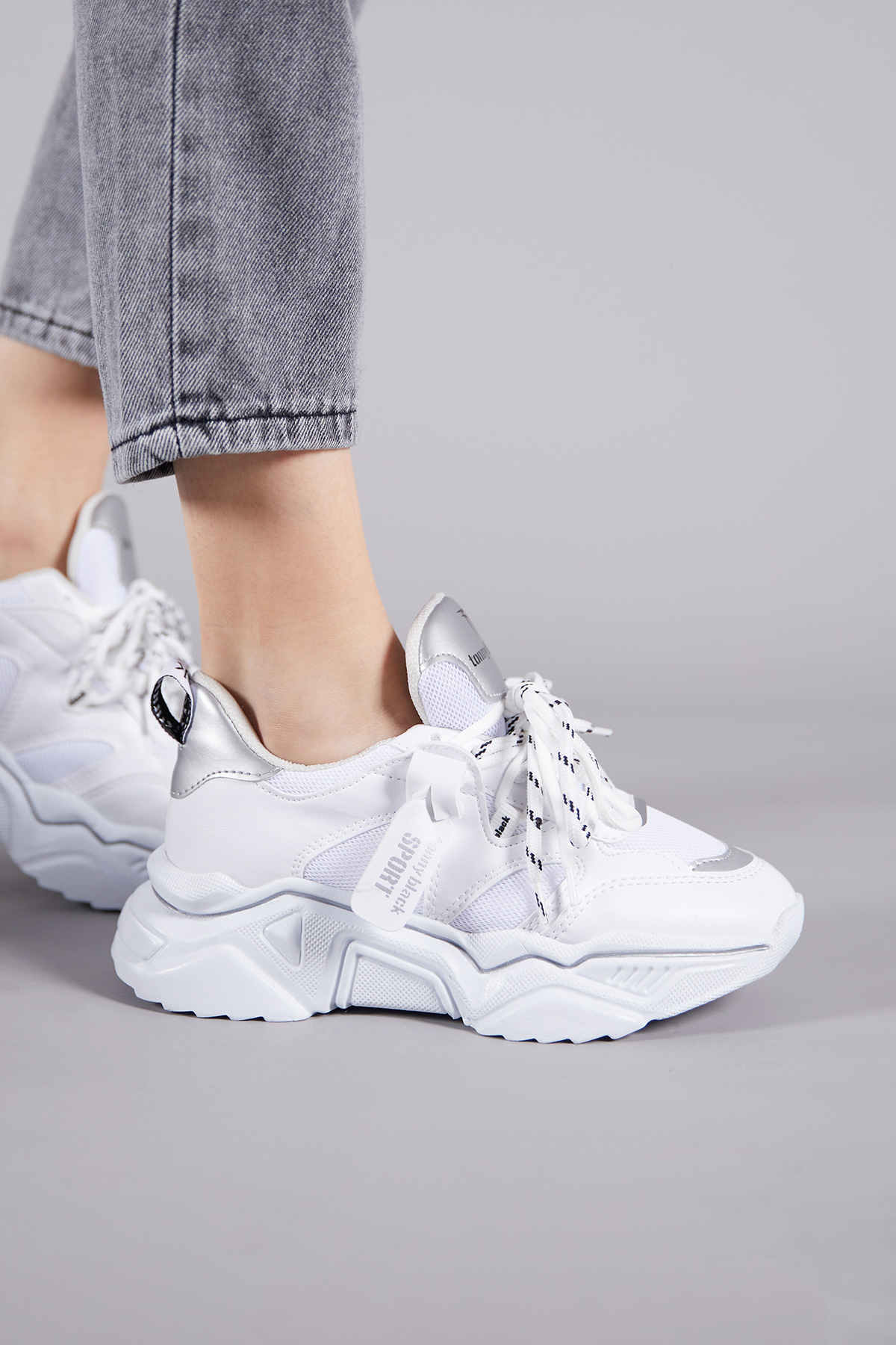 Tonny Black Kadın Beyaz Rahat Kalıp Yüksek Taban Çift Bağcıklı Spor Ayakkabı - Görsel 3