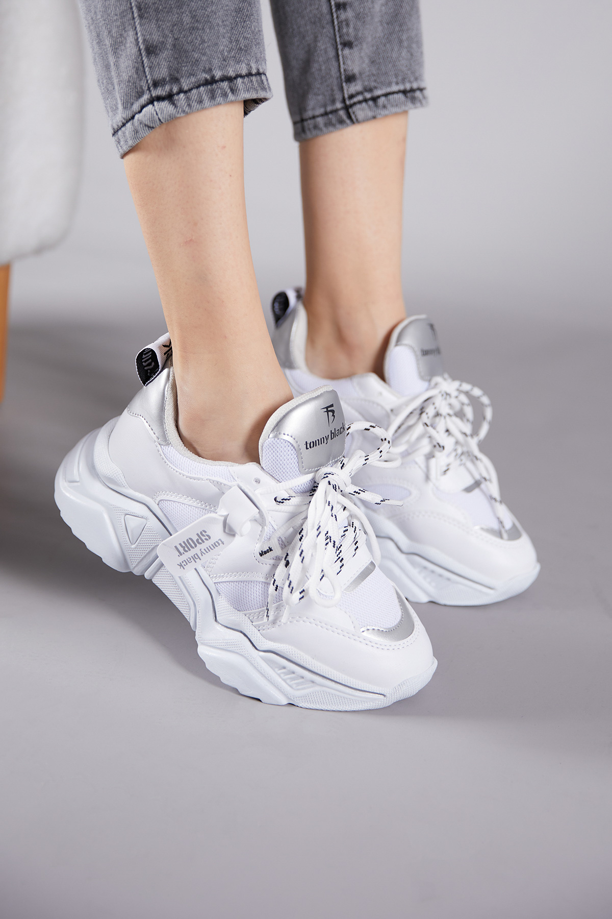 Tonny Black Kadın Beyaz Rahat Kalıp Yüksek Taban Çift Bağcıklı Spor Ayakkabı - Görsel 6