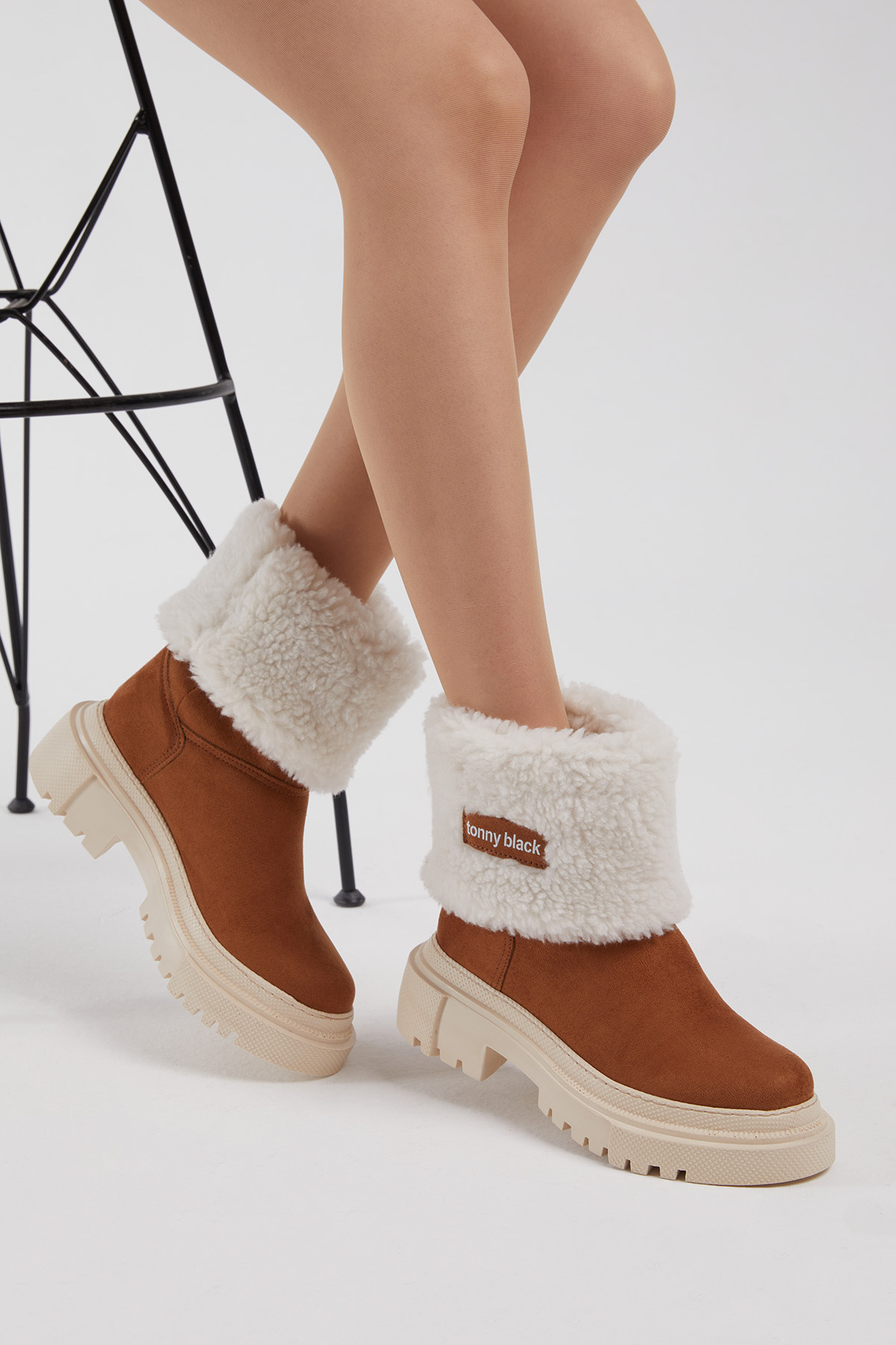 Kadın Taba Süet Rahat Kalıp Kalın Taban Kürklü Bot - Görsel 4
