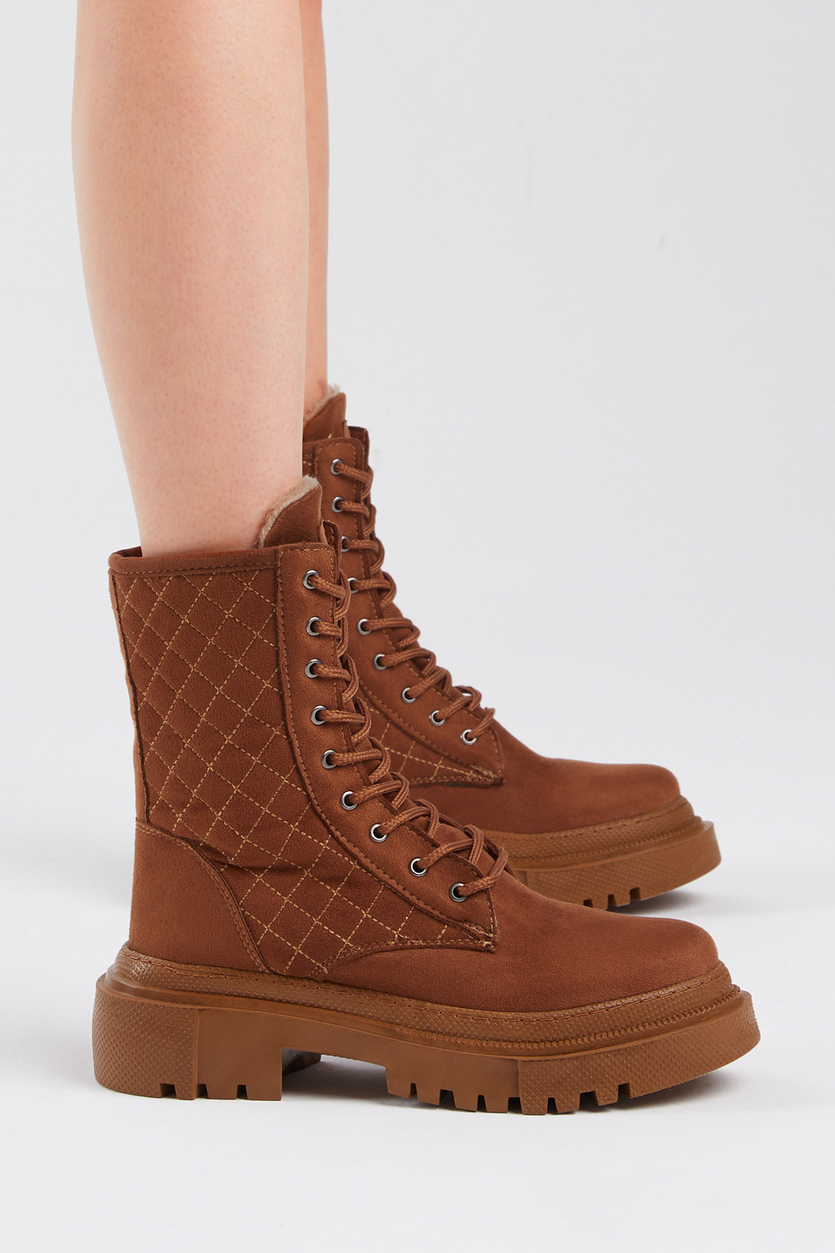 Kadın Taba Süet Kalın Taban Kapitone Nakışlı Bağcıklı ve Fermuarlı Bot - Görsel 3