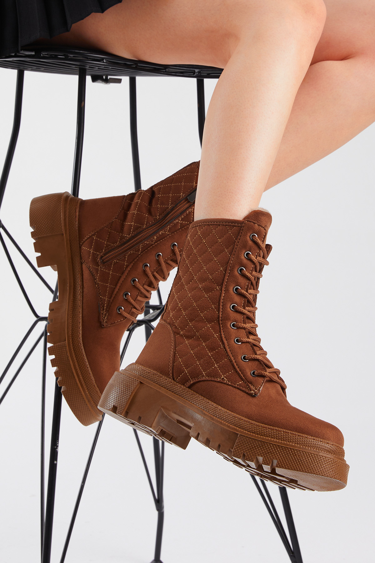 Kadın Taba Süet Kalın Taban Kapitone Nakışlı Bağcıklı ve Fermuarlı Bot - Görsel 5