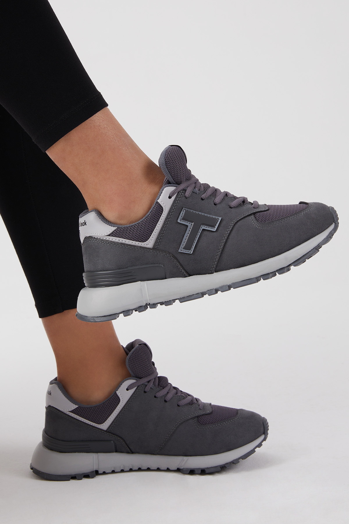 Unisex Füme Kaymaz Eva Taban Bağcıklı Spor Ayakkabı - Görsel 4