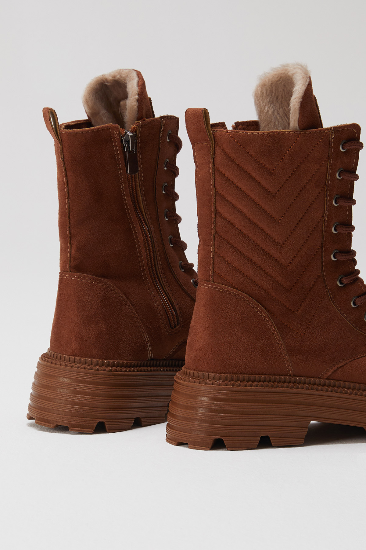 Kadın Taba Süet Kalın Taban Nakışlı Bağcıklı ve Fermuarlı Bot - Görsel 5