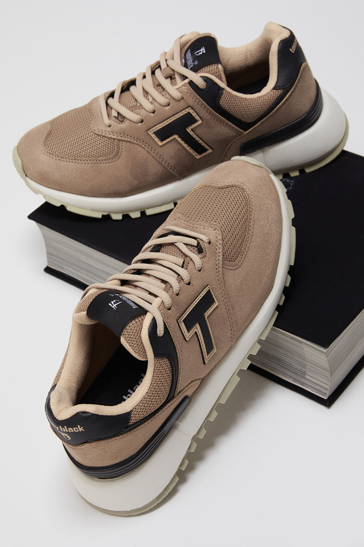 Unisex Bej Kaymaz Eva Taban Bağcıklı Spor Ayakkabı - Görsel 2