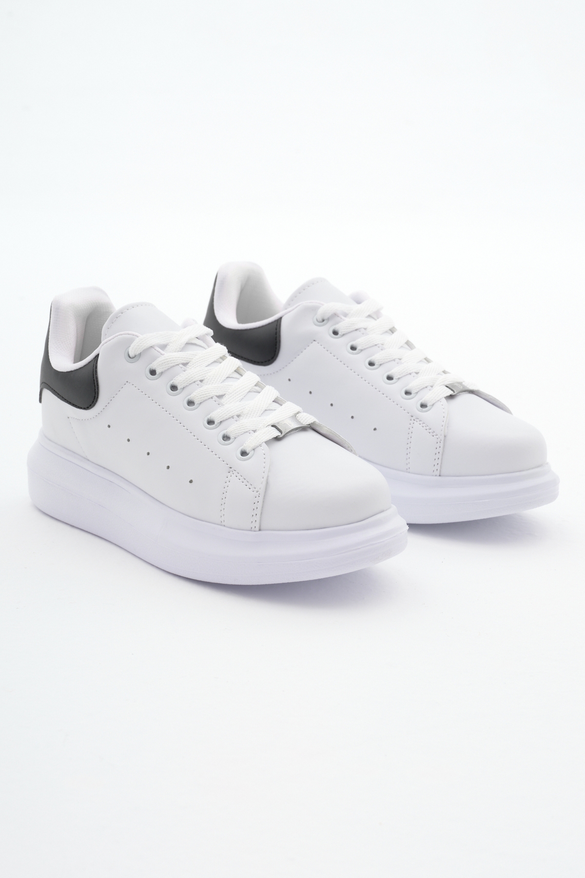 Tonny Black Unisex Beyaz Siyah Rahat Kalıp Yüksek Taban Bağcıklı Spor Ayakkabı - Görsel 4