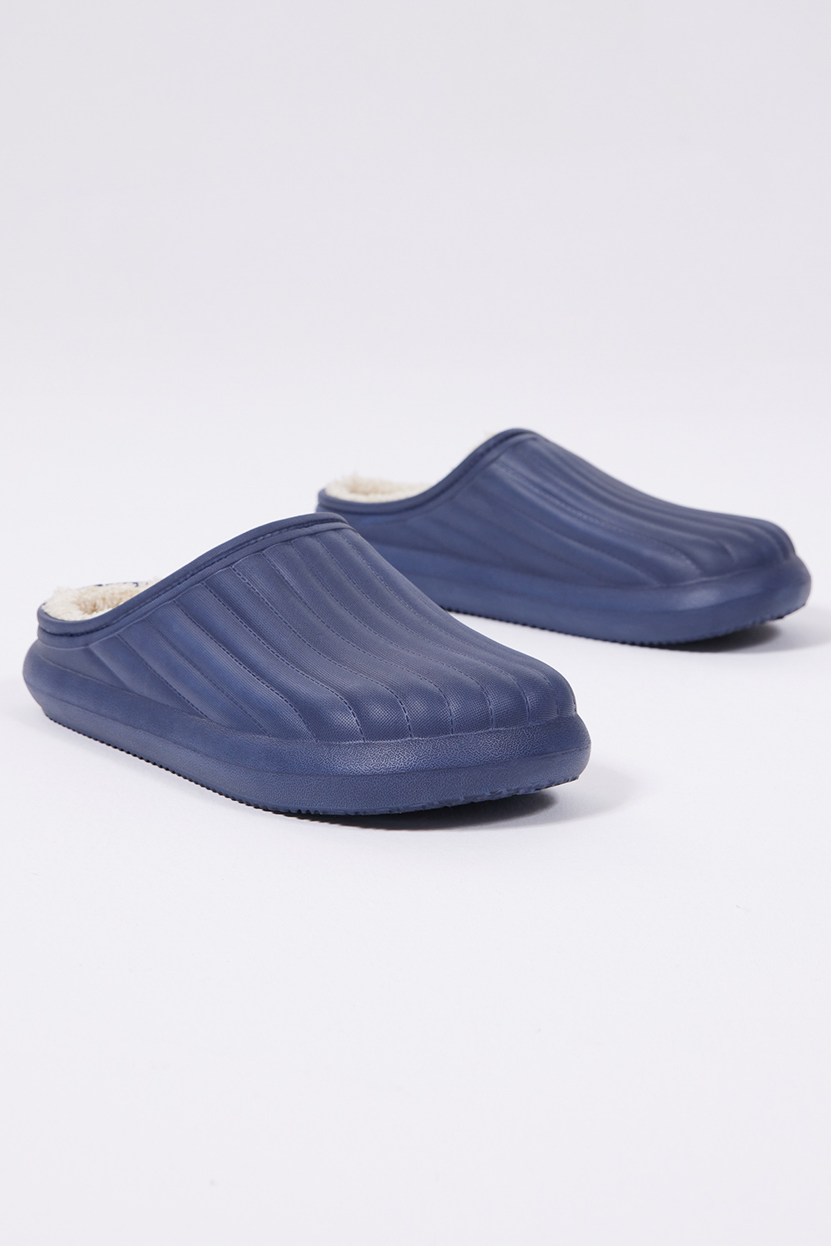 Kadın Lacivert Rahat Kalıp Önü Kapalı İçi Yünlü Kışlık Eva Ev Terliği - Görsel 4