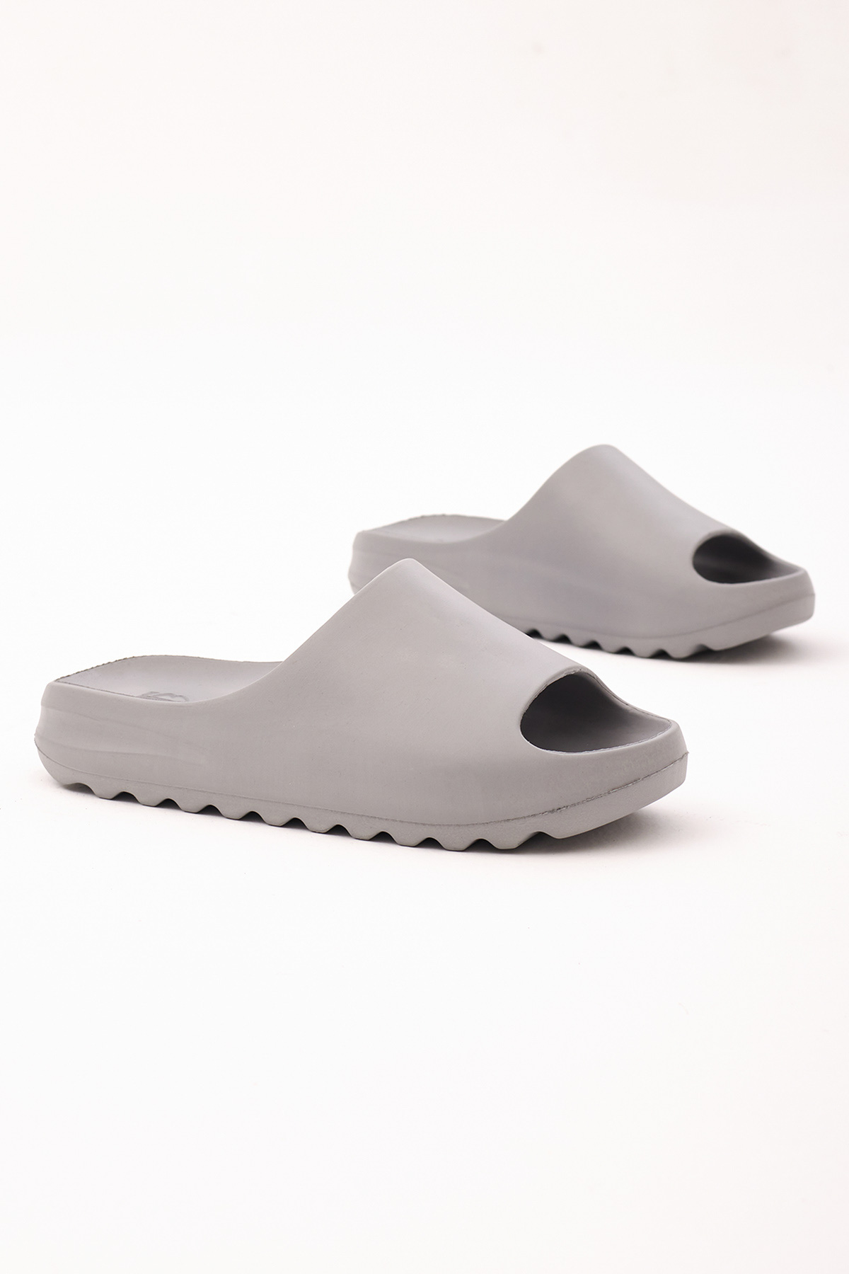 Tonny Black Tonny Black Unisex Gri Rahat Kalıp Düz Model Önü Açık Eva Terlik Flo'da! Gri - 3. görsel