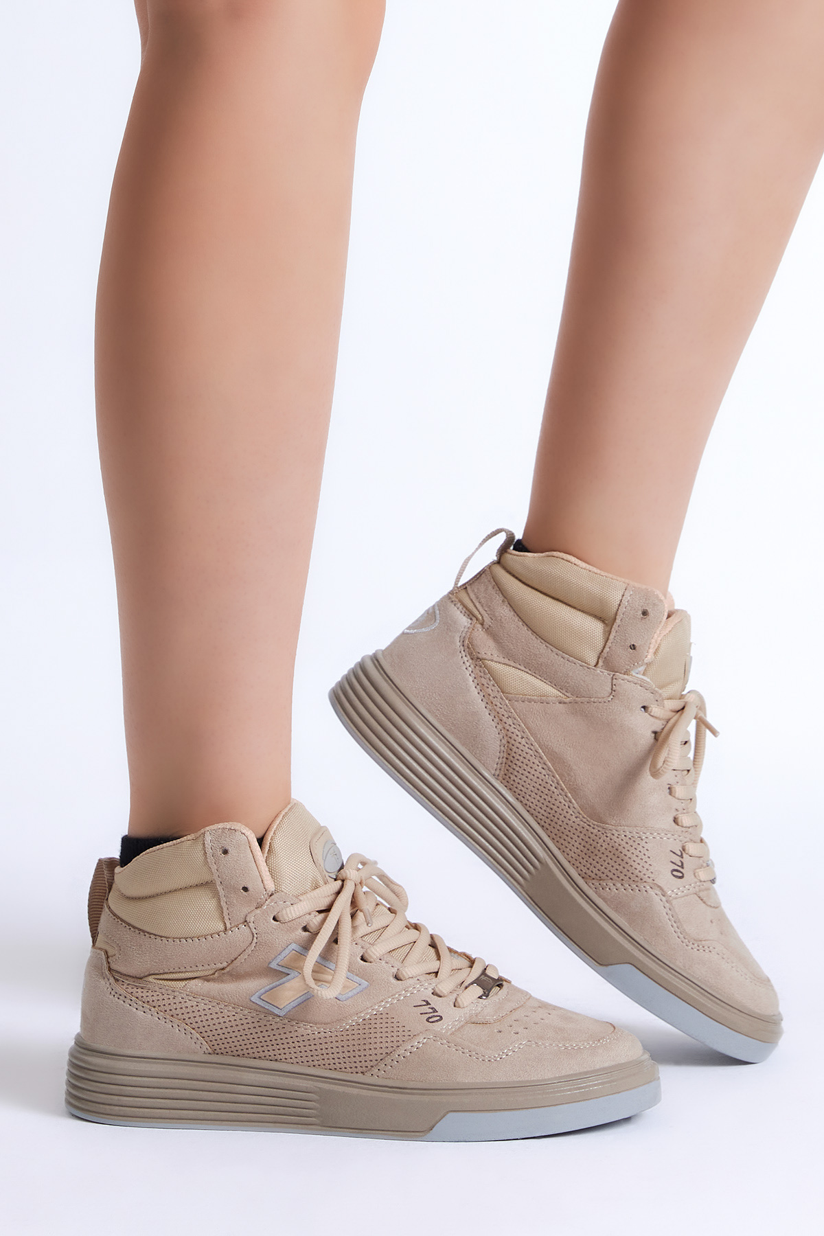 Unisex Bej Rahat Kalıp Poli Taban Bağcıklı Uzun Bilekli Spor Ayakkabı - Görsel 4