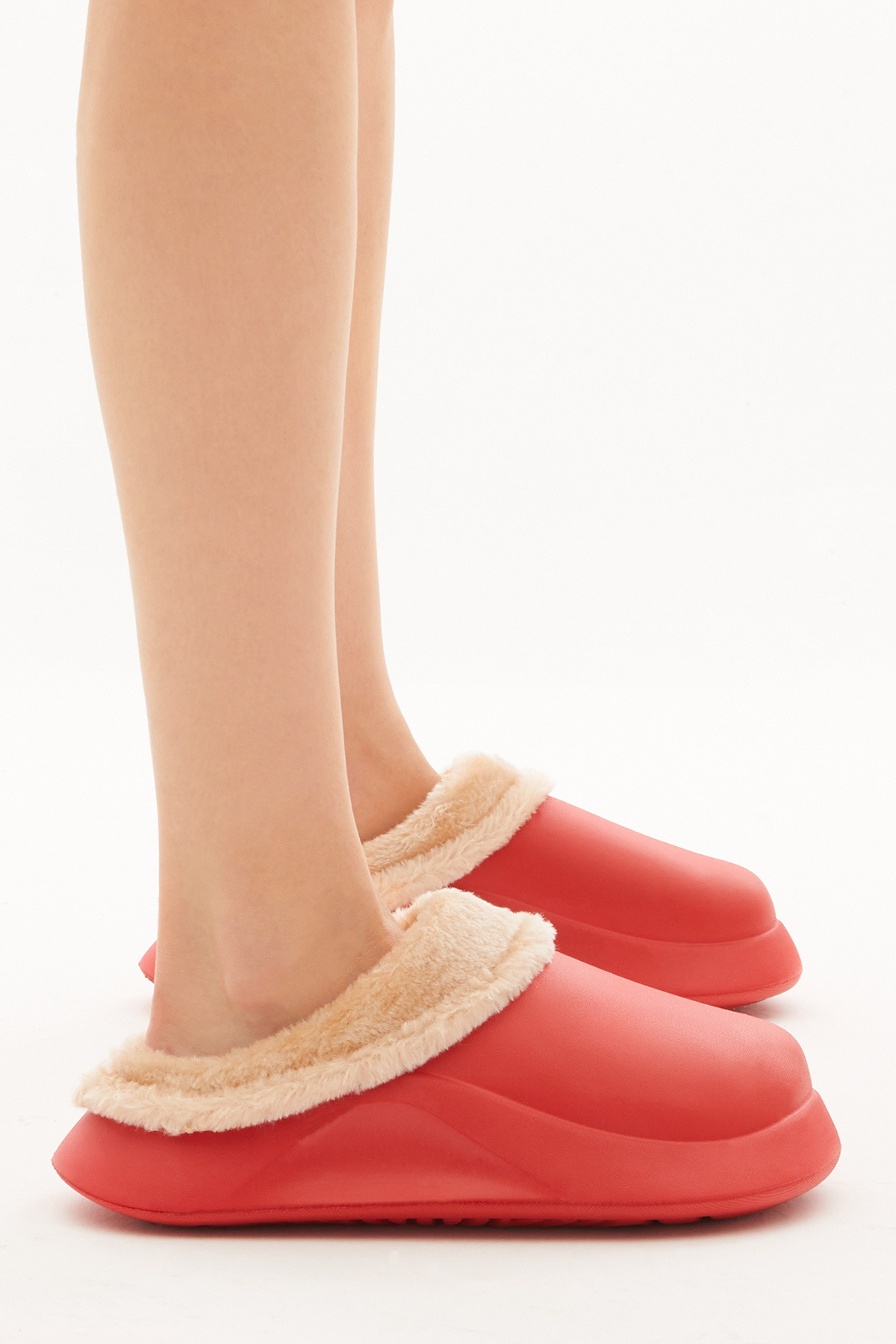 Kadın Kırmızı Rahat Kalıp İçi Kürklü Eva Terlik - Görsel 2