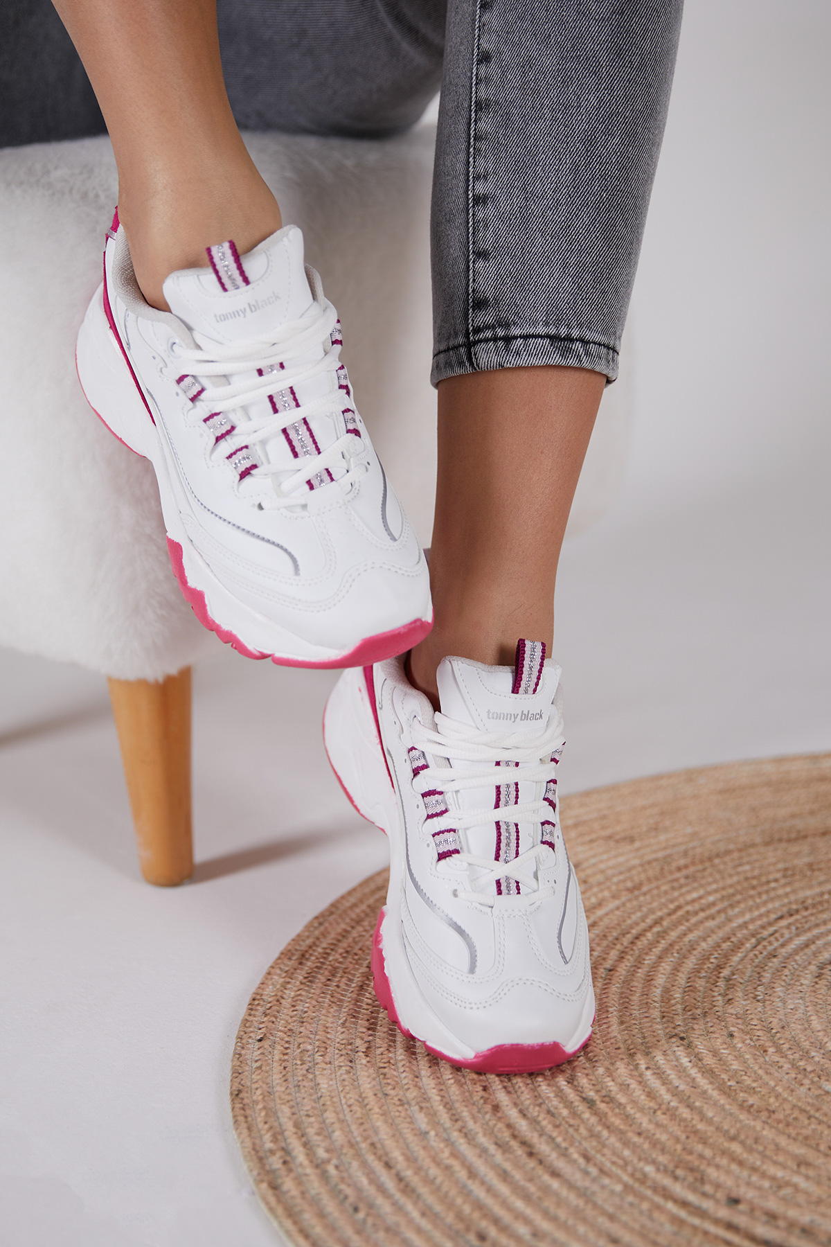 Kadın Beyaz Fuşya Rahat Kalıp Yüksek Taban Bağcıklı Spor Ayakkabı - Görsel 6