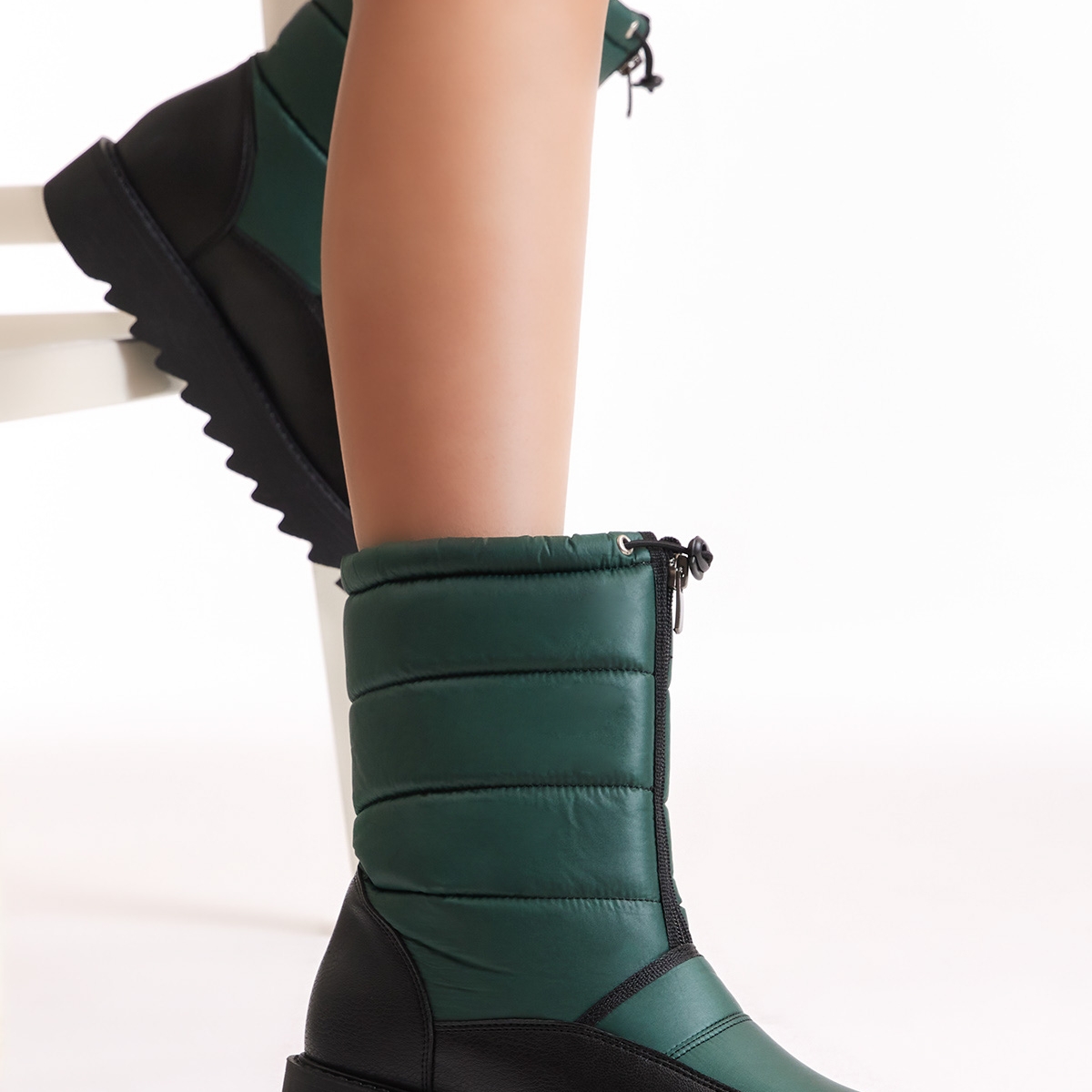 Kadın Petrol Yeşili Rahat Kalıp Önü Fermuarlı ve Lastikli İçi Kürklü Kar Botu - Görsel 4