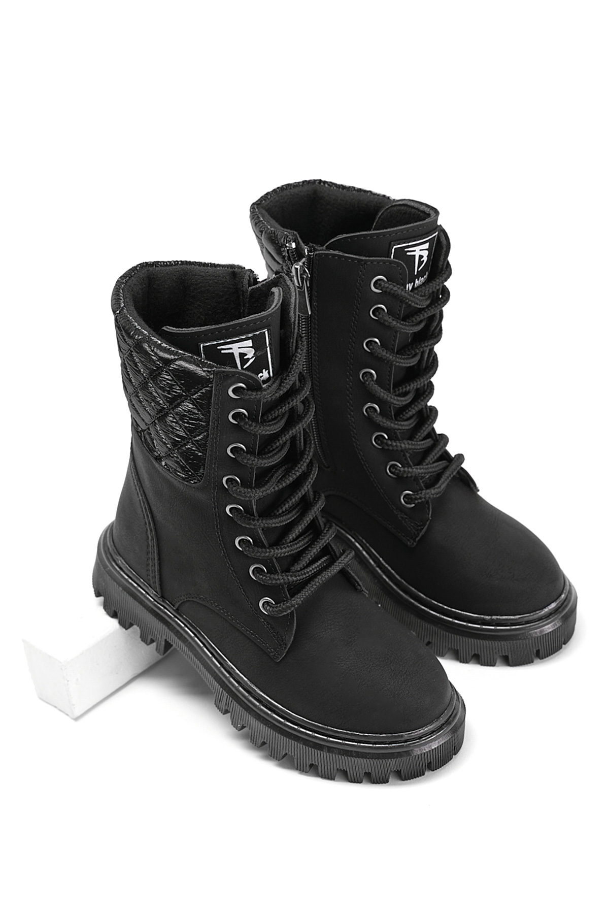 Kız Çocuk Siyah Termo Taban Kapitone Detaylı Bağcıklı ve Fermuarlı Uzun Bot - Görsel 4
