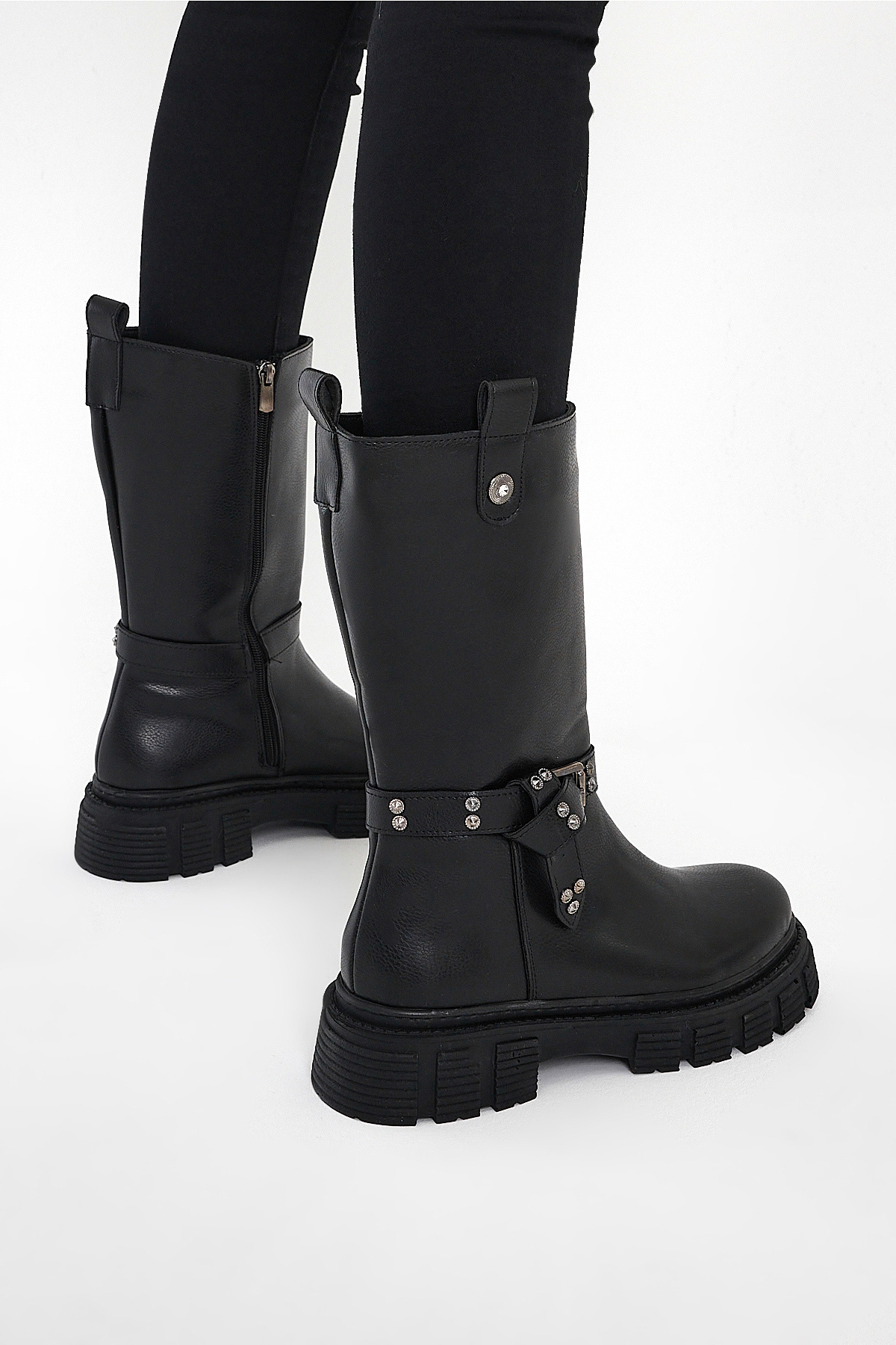 Kadın Siyah Cilt Rahat Kalıp Yüksek Taban Tokalı Fermuarlı Çizme - Görsel 4