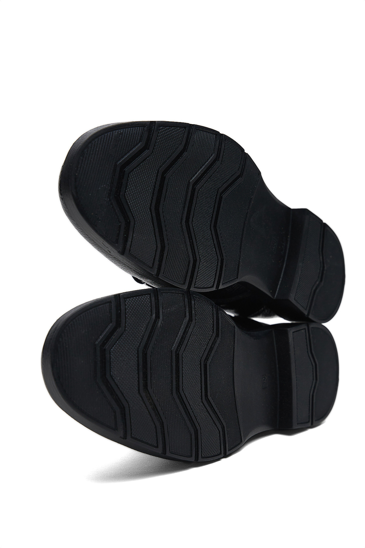 Erkek Siyah Rahat Kalıp Hakiki Deri Bağcıklı ve Fermuarlı Bot - Görsel 5