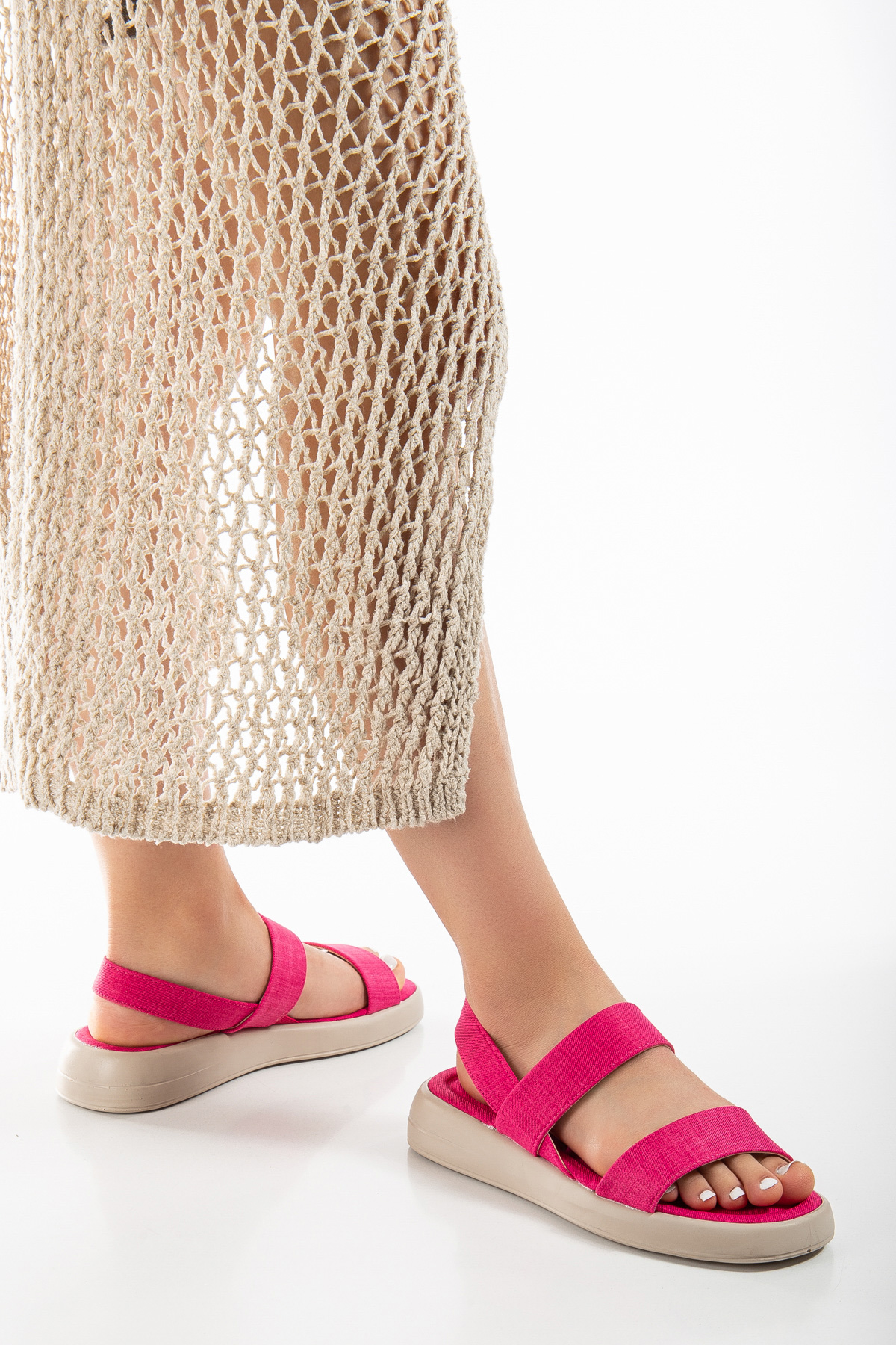 Kadın Fuşya Keten Rahat Kalıp Poli Taban Çift Bantlı Sandalet - Görsel 2