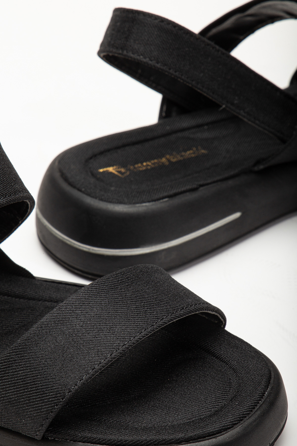 Kadın Siyah Keten Rahat Kalıp Poli Taban Çift Bantlı Sandalet - Görsel 4