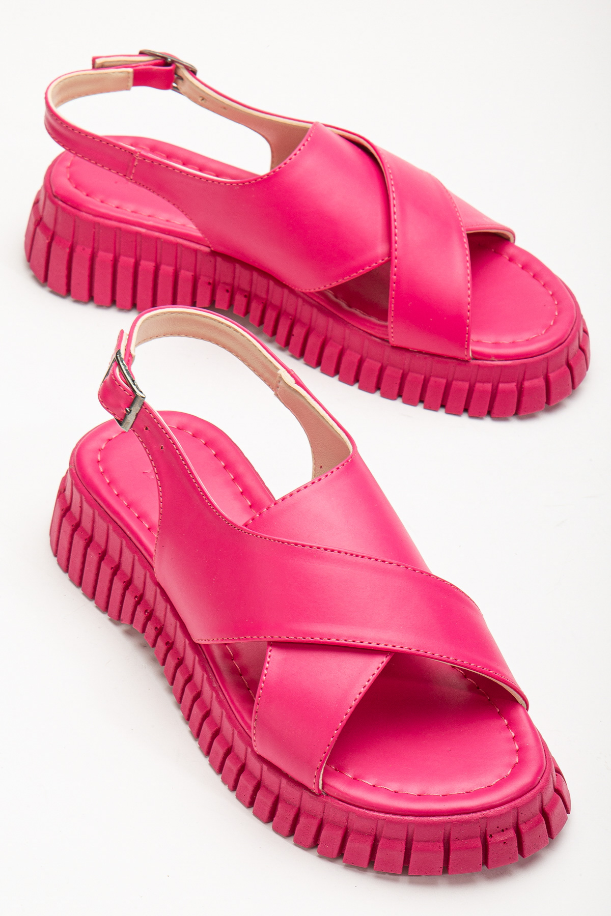 Kadın Fuşya Kalın Poli Taban Bilekten Bağlamalı Çapraz Bantlı Sandalet - Görsel 3