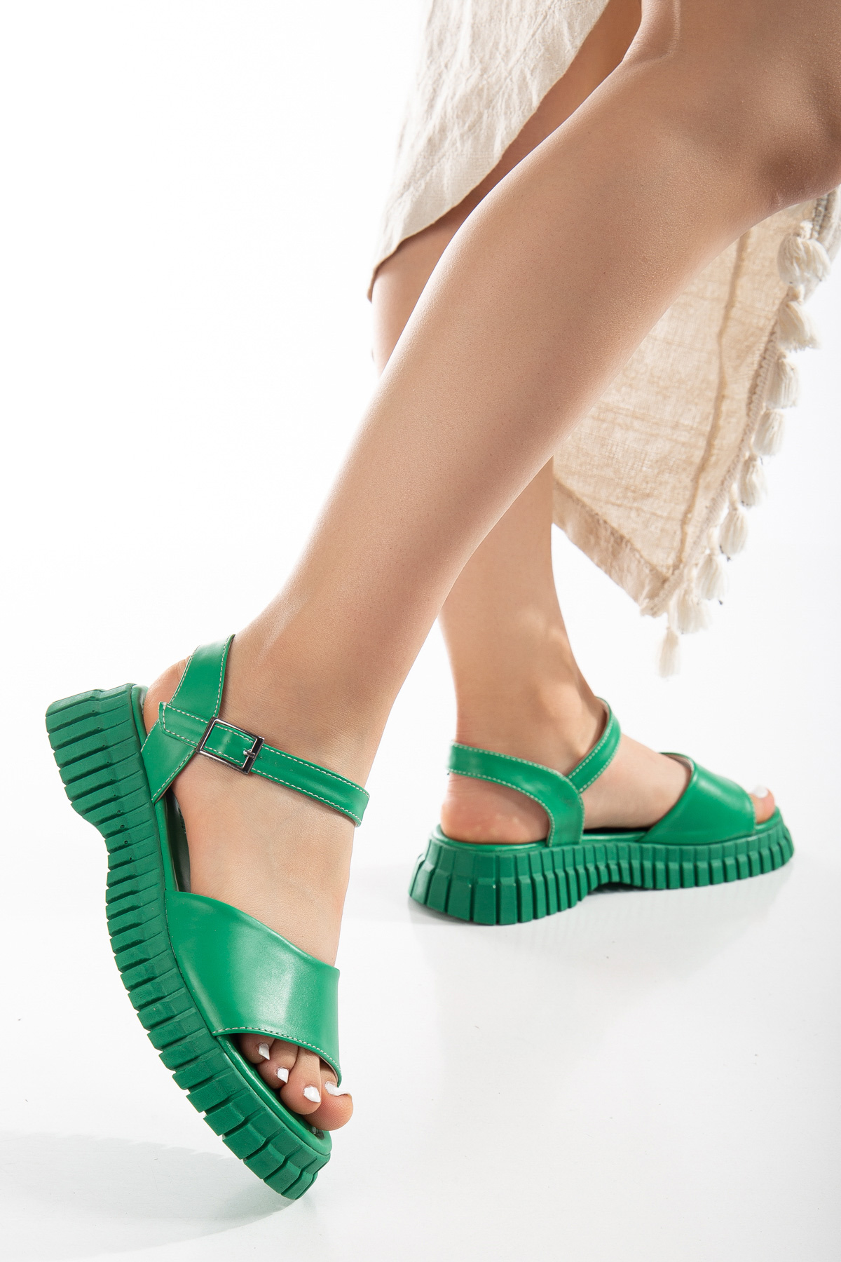 Kadın Yeşil Kalın Poli Taban Bilekten Bağlamalı Tek Bantlı Sandalet - Görsel 2