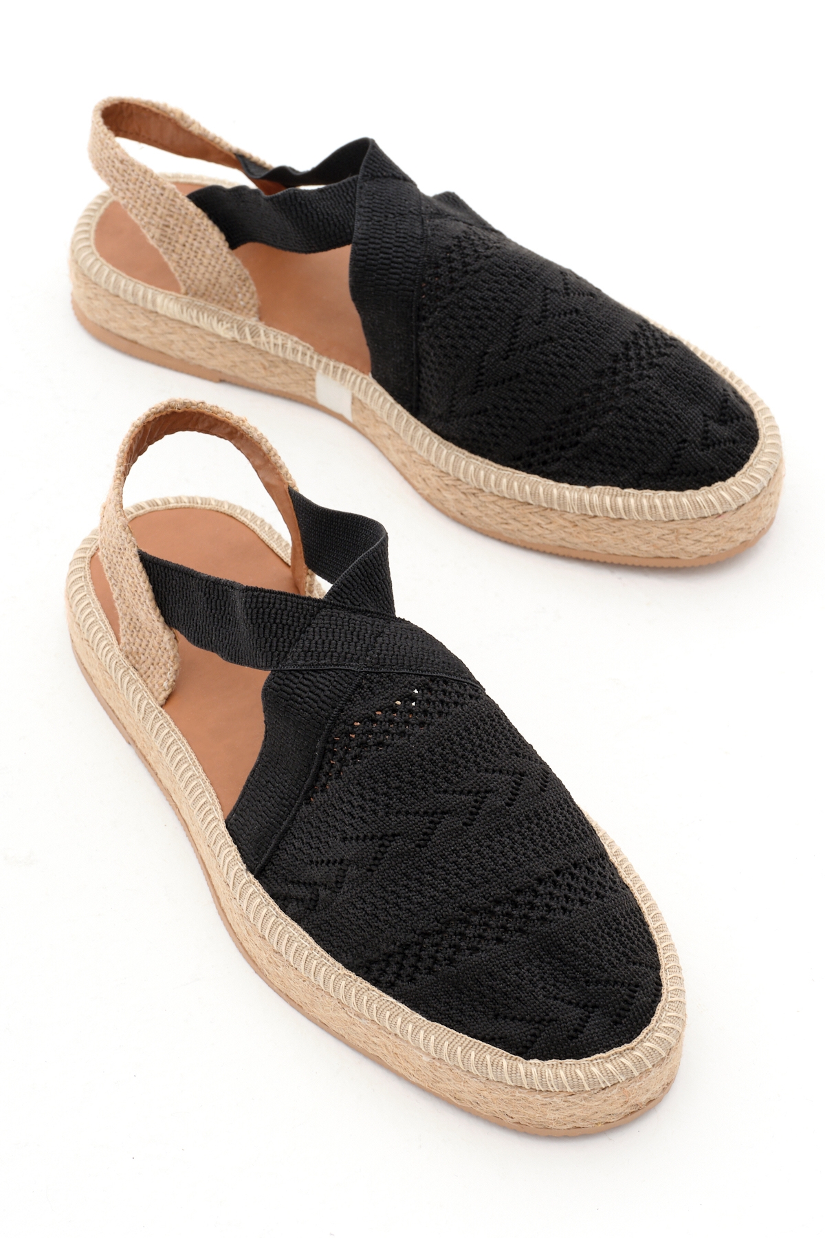 Kadın Siyah Önü Kapalı Çapraz Şeritli Hasır Hasır Triko Sandalet - Görsel 5