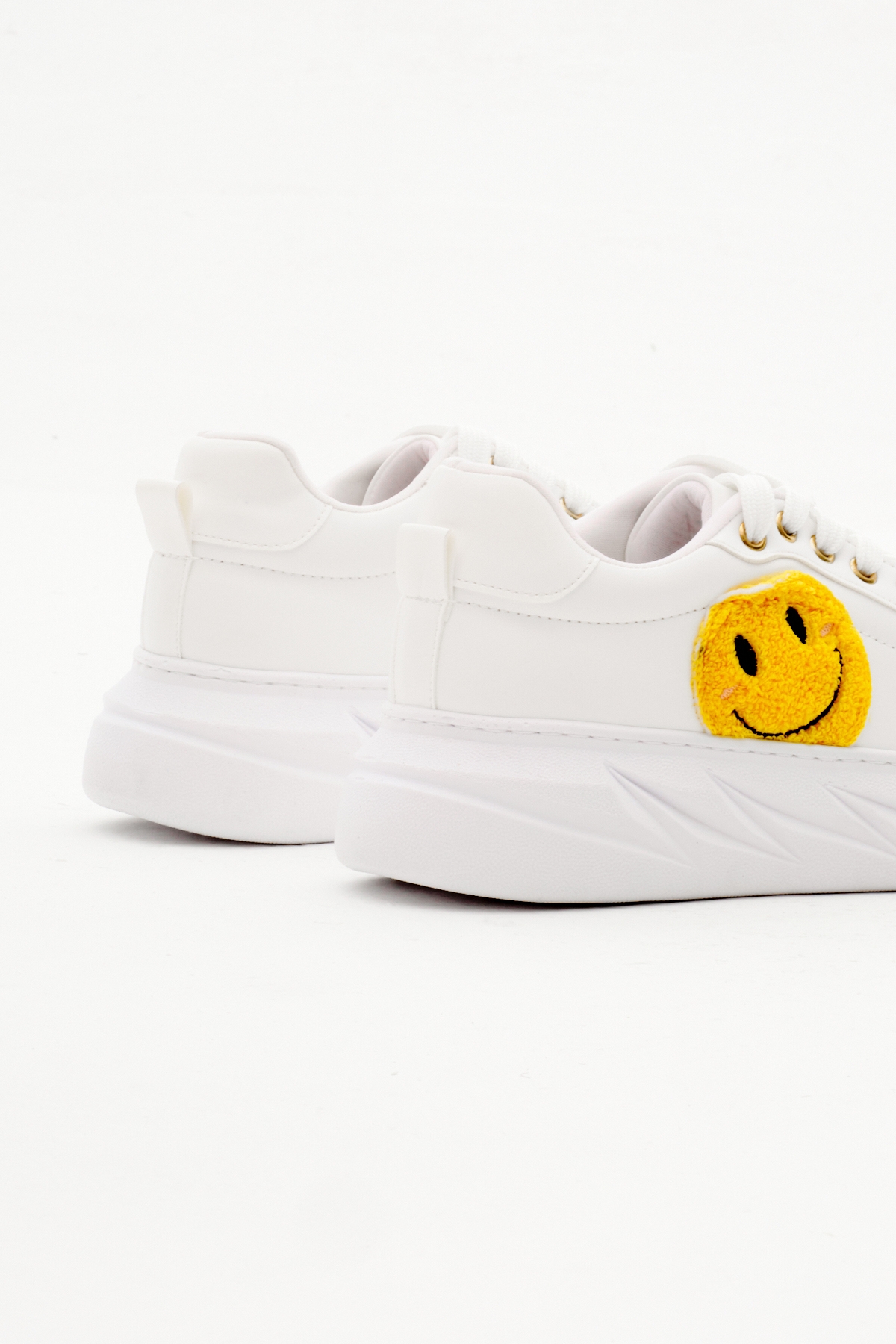Kadın Beyaz Gülücük Emojili Kalın Poli Taban Bağcıklı Spor Ayakkabı - Görsel 6