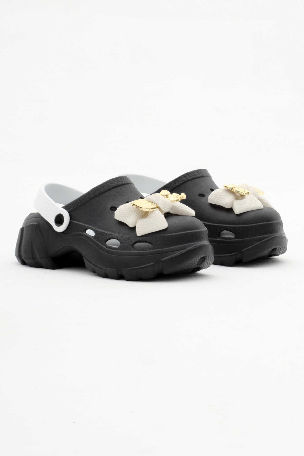 Kadın Siyah Beyaz Çıkartılabilir Taban Fiyonk Tokalı Yüksek Taban Eva Sandalet - Görsel 3