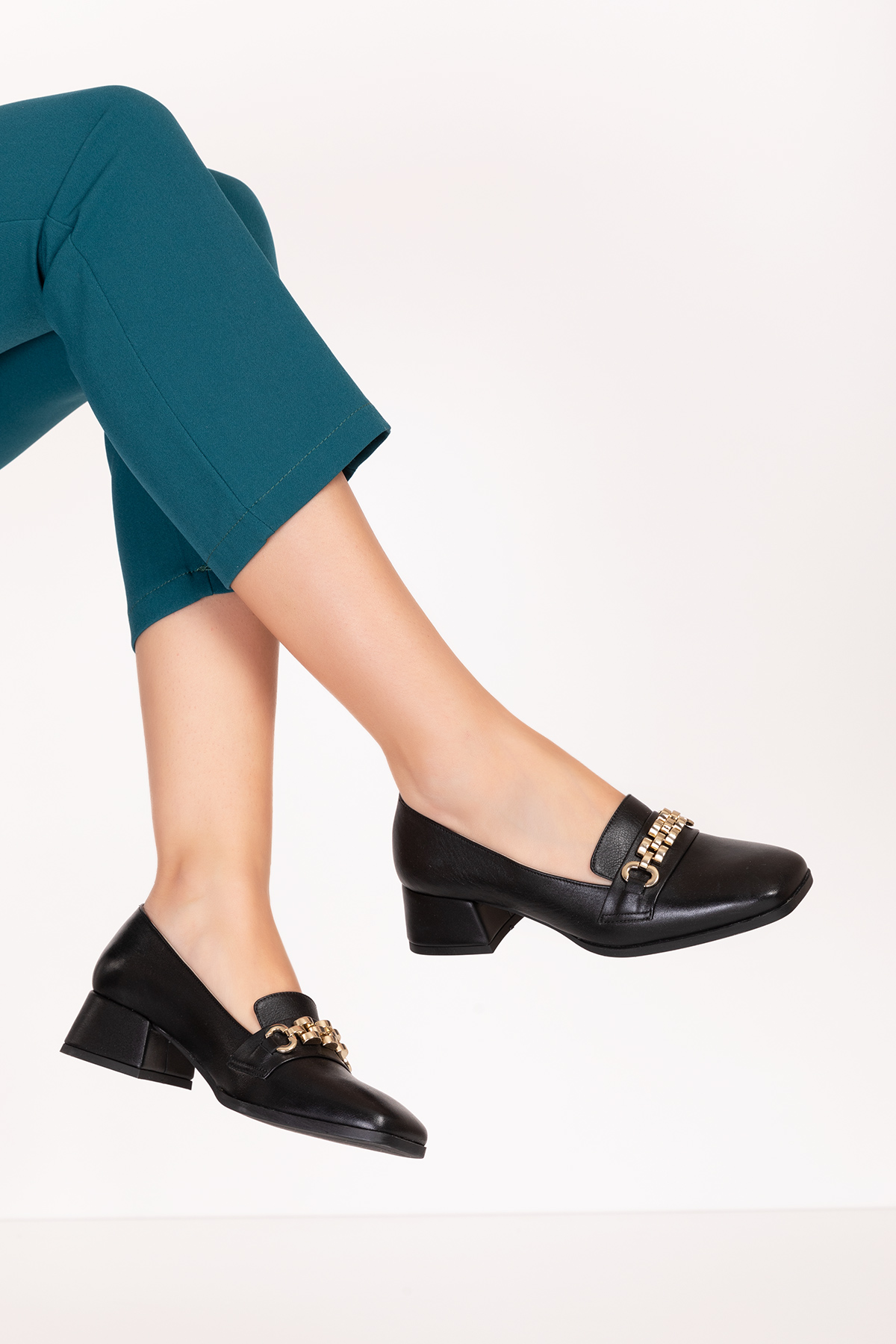 Gondol Hakiki Deri Kısa Topuklu Tokalı Şık Topuklu vdt.143 - Görsel 2