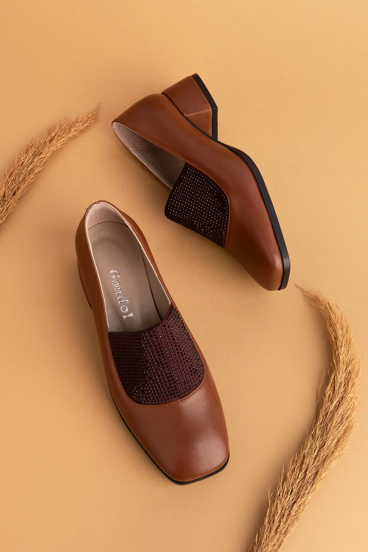 Gondol Hakiki Deri Kısa Topuklu Taş Detaylı Topuklu Ayakkabı vdt.142 - Görsel 3