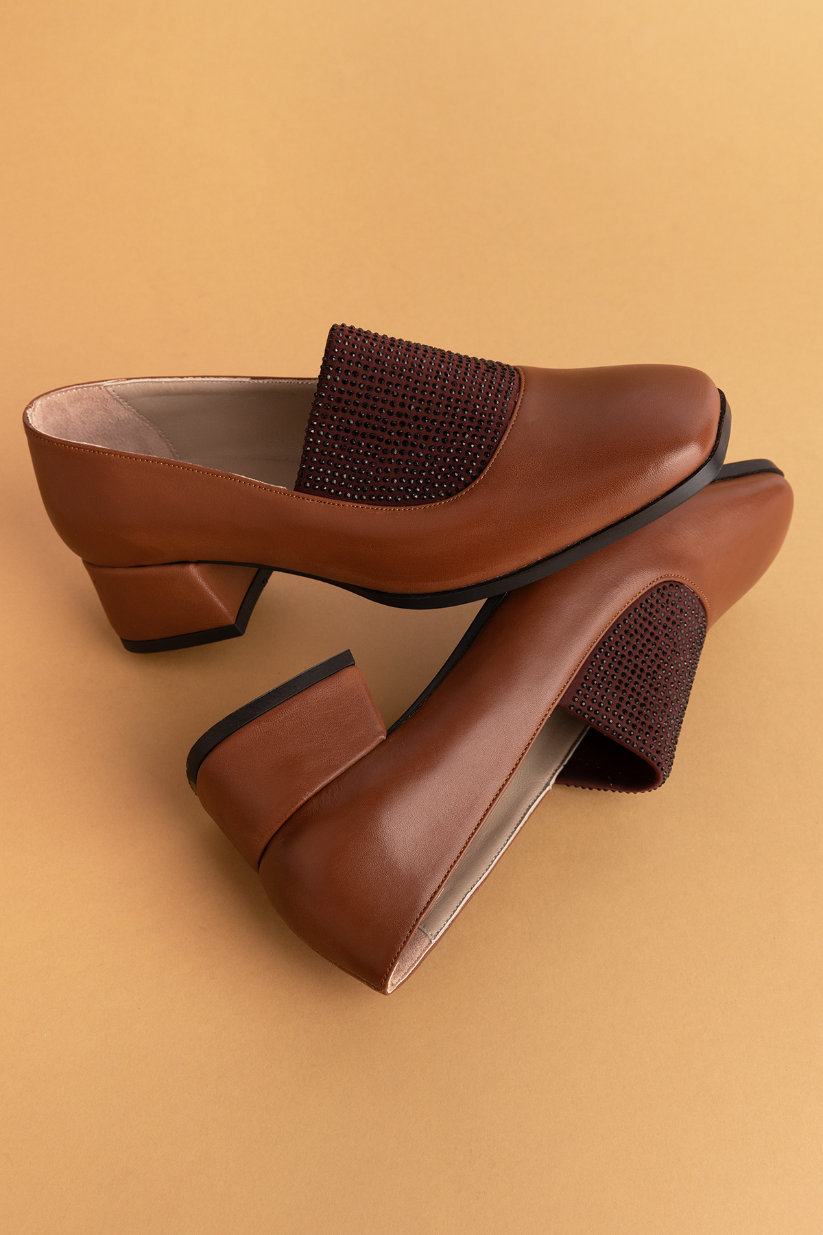 Gondol Hakiki Deri Kısa Topuklu Taş Detaylı Topuklu Ayakkabı vdt.142 - Görsel 6