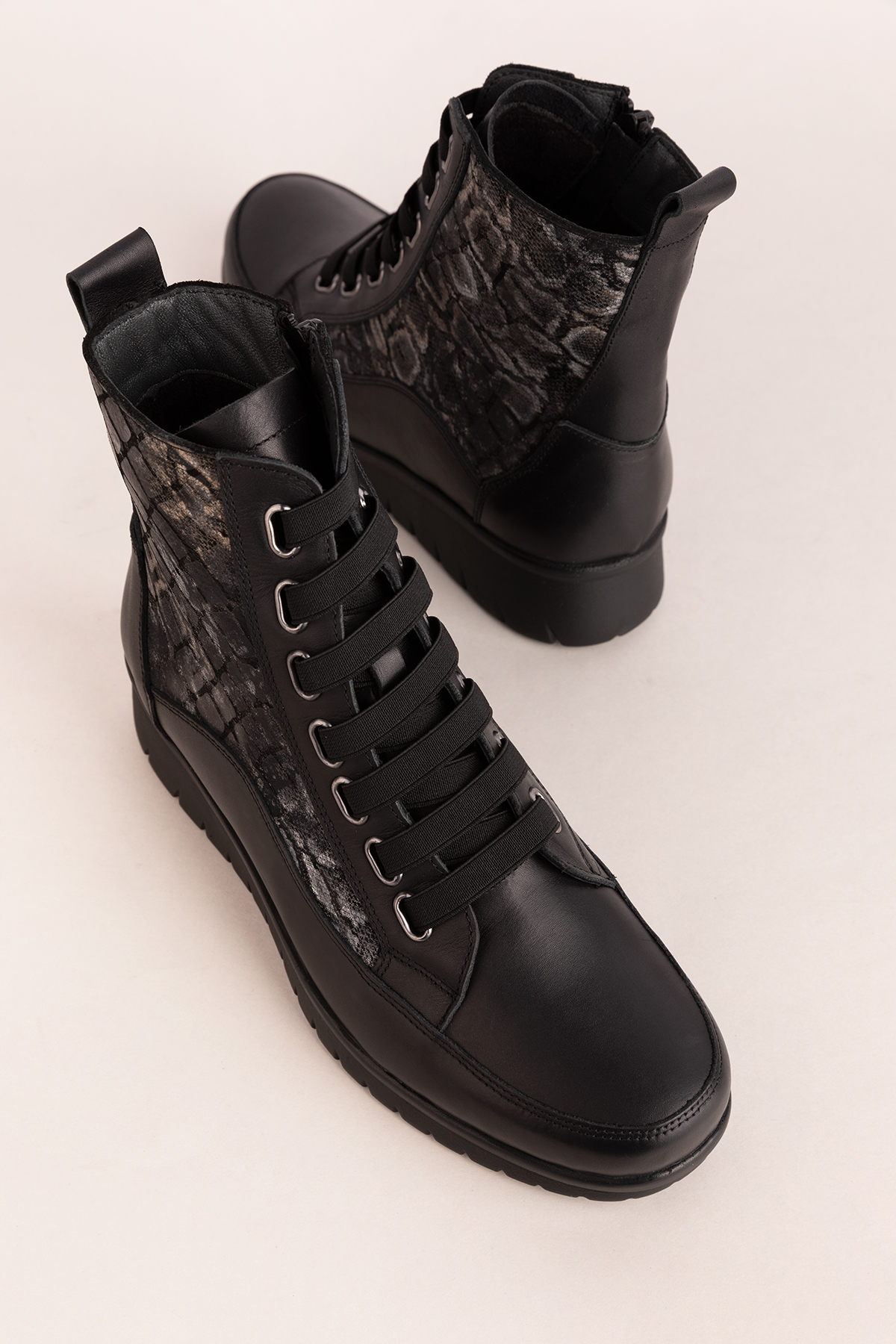 Gondol Kadın Hakiki Deri Yılan Detaylı Lastik Bağcıklı Bot elnr.5911 - Görsel 8