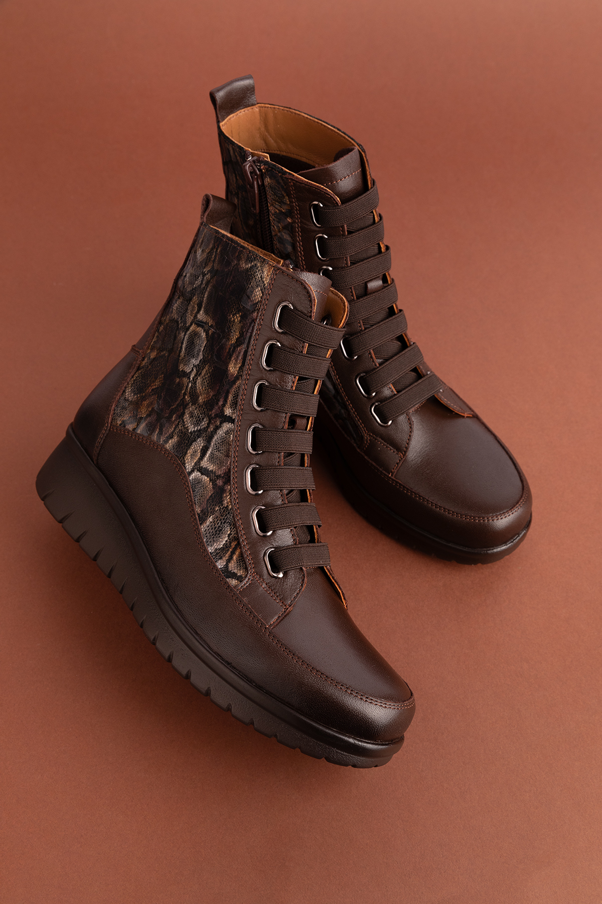 Gondol Kadın Hakiki Deri Yılan Detaylı Lastik Bağcıklı Bot elnr.5911 - Görsel 6