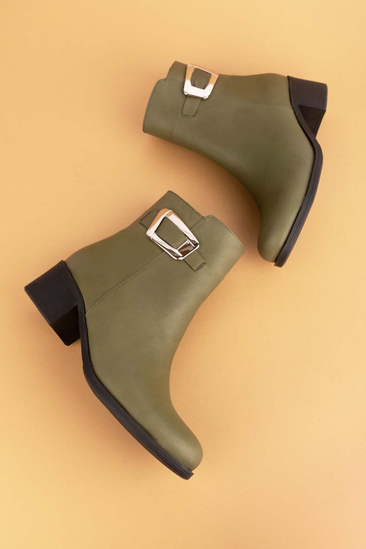 Gondol Kadın Hakiki Deri Klasik Topuklu Toka Detaylı Bot anl.2919 - Görsel 9