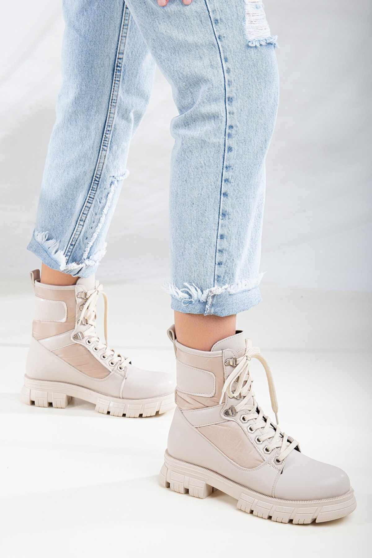 Çadır Kumaş Kadın Postal Bot - Görsel 3