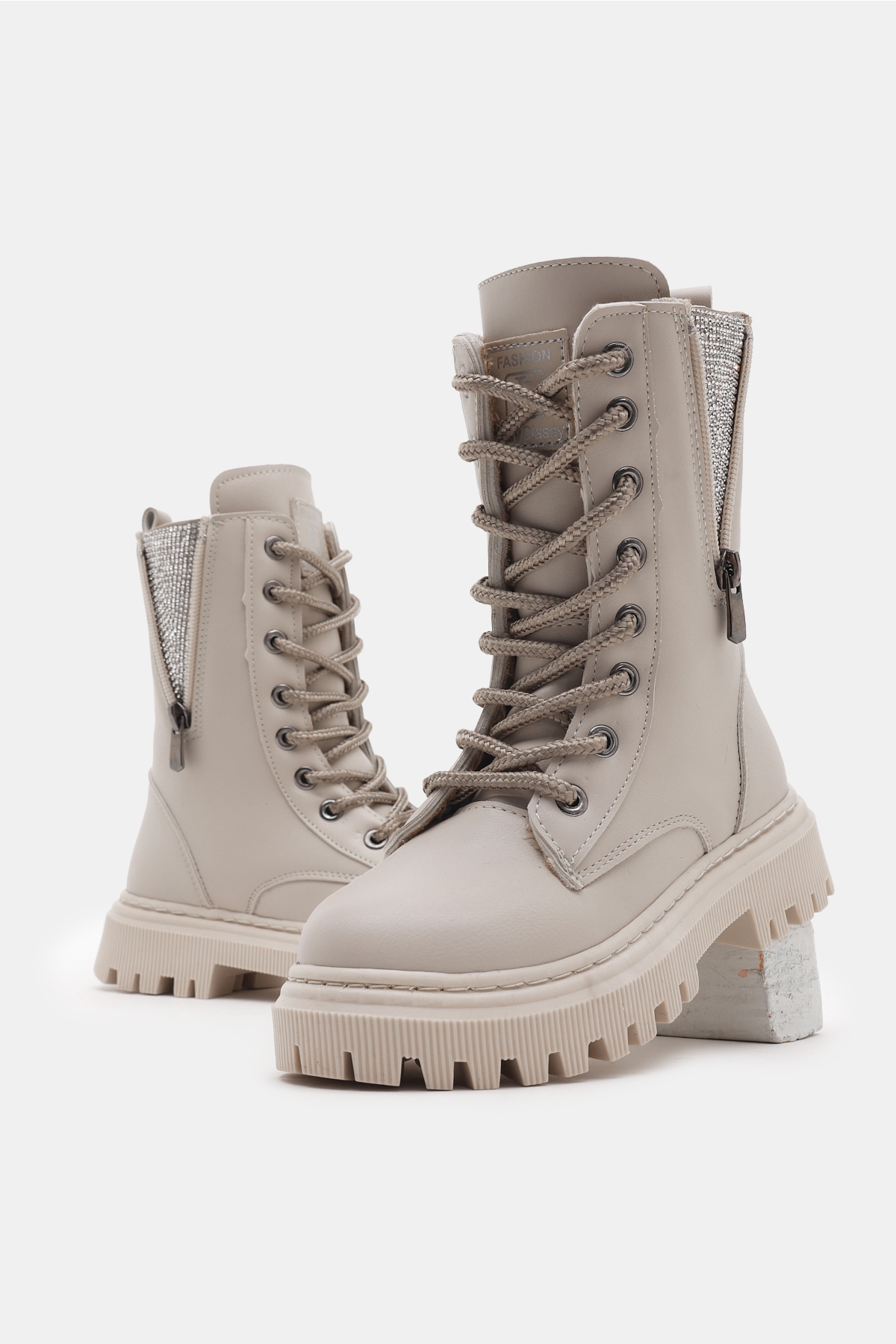 Kız Çocuk Bej Cilt Termo Taban Yanı Fermuarlı Taş Detaylı Bağcıklı ve Fermuarlı Bot - Görsel 3