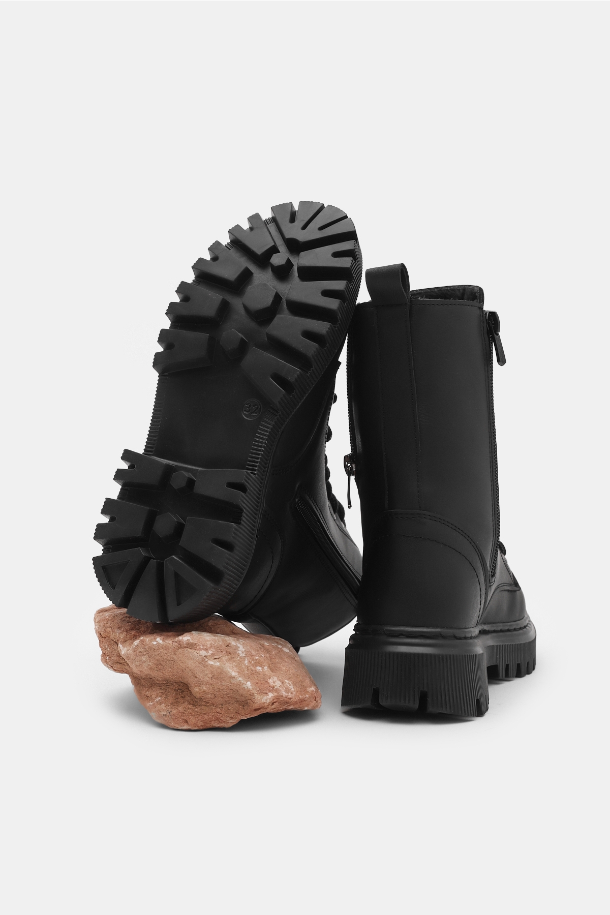 Kız Çocuk Siyah Cilt Termo Taban Yanı Fermuarlı Taş Detaylı Bağcıklı ve Fermuarlı Bot - Görsel 5