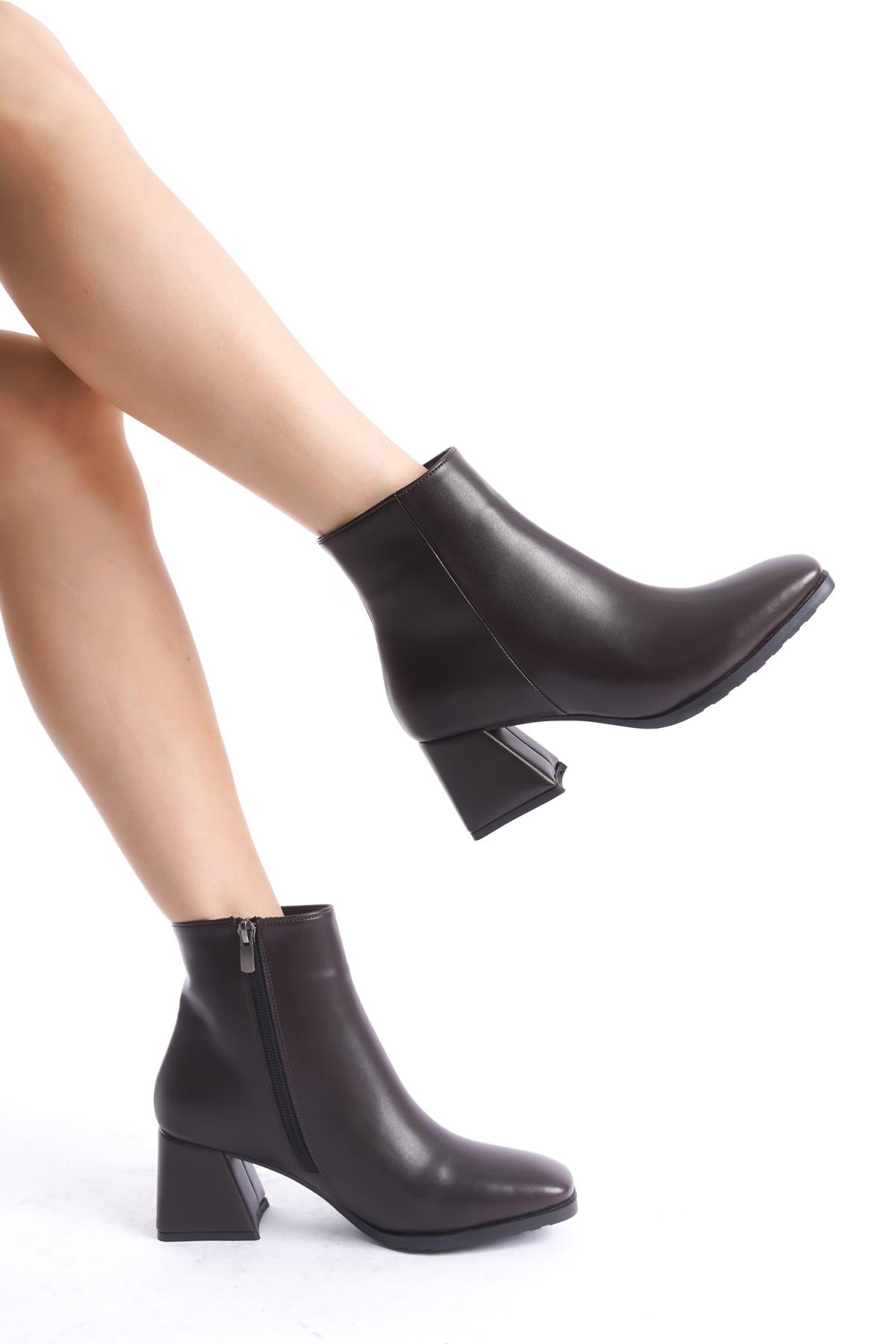 Ezstar Acı Kahve Rengi Küt Burunlu Kalın Topuklu Günlük Bot - Görsel 2