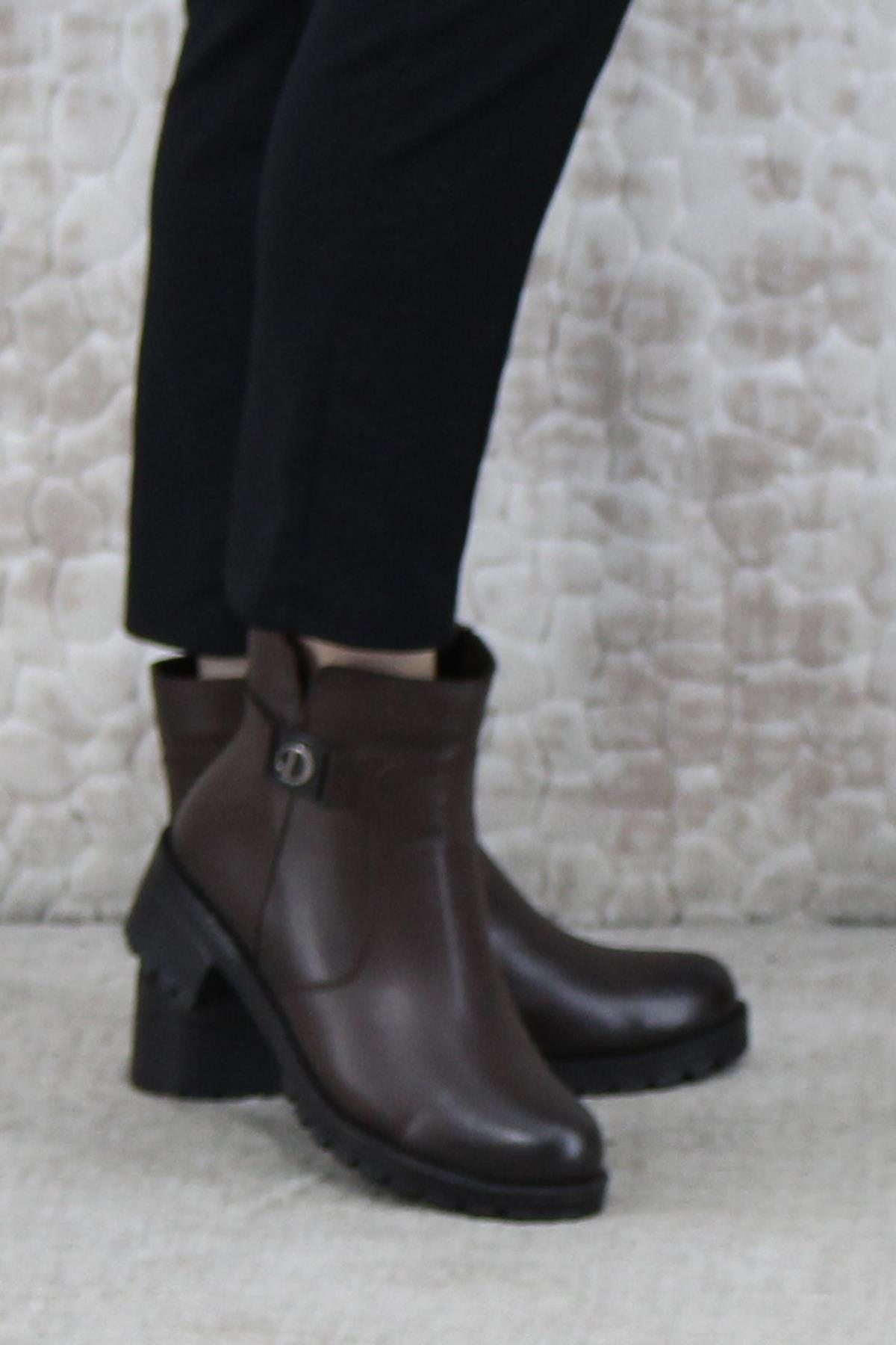 32822 Kahve Orijinal Hakiki Deri İçi Kürklü Kaymaz Taban Kadın Bot - Görsel 2