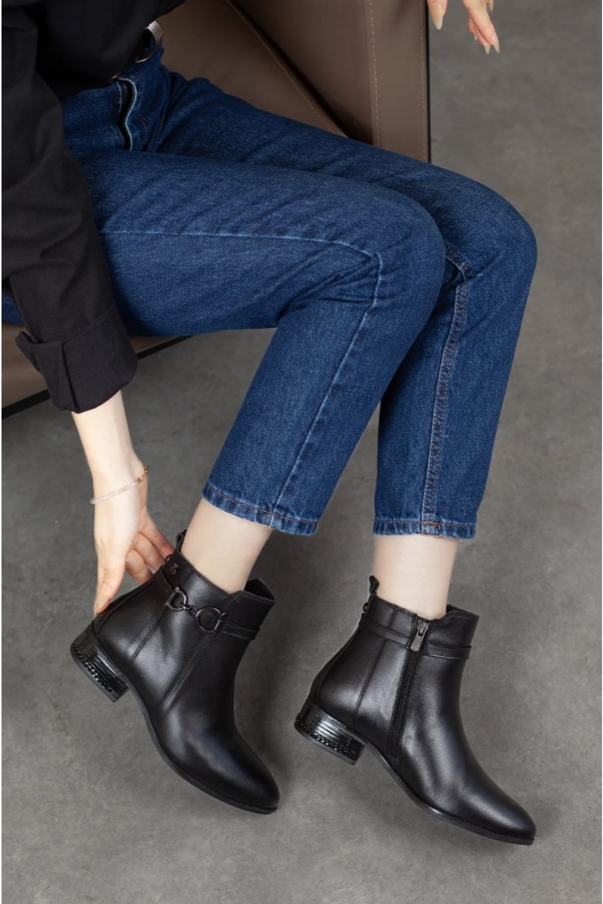 Semin Hakiki Deri Düz Kaymaz Taban Ortopedik Kadın Bot - Görsel 7