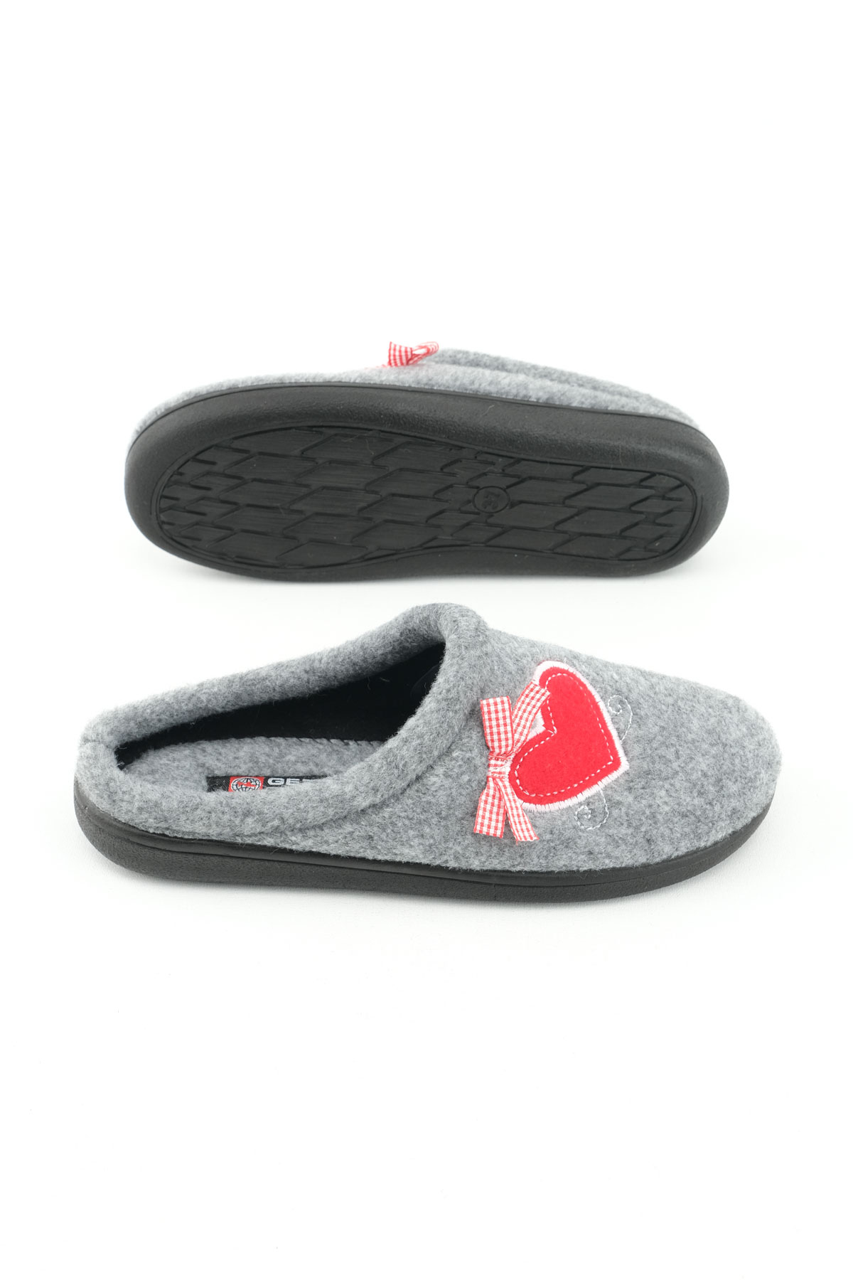 Kışlık Kadın Ev Bahçe Comfort Taban Nakışlı Kalp Desenli Keçe Terlik - Görsel 9