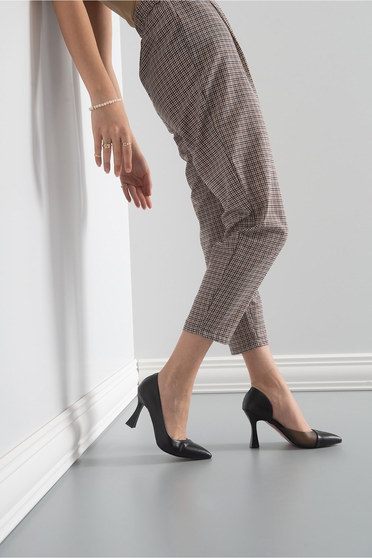 New Angel 653 Kadın Şeffaf Detaylı Klasik Stiletto - Görsel 2