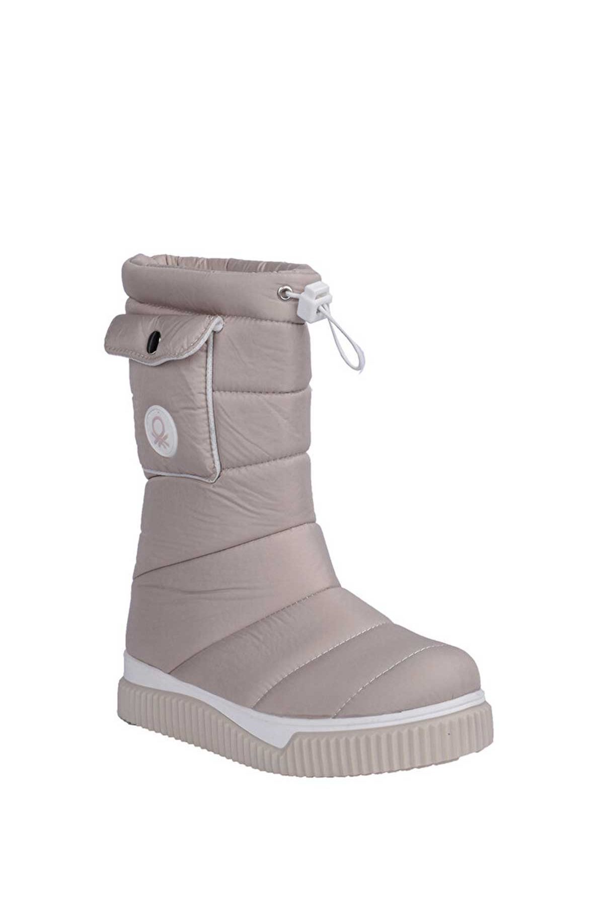 Kadın Bot - Görsel 3