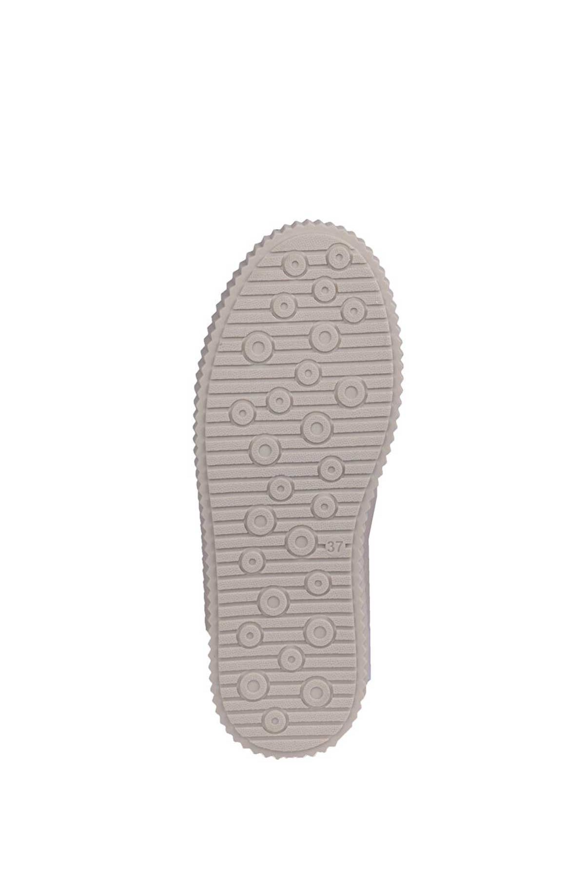 Kadın Bot - Görsel 6