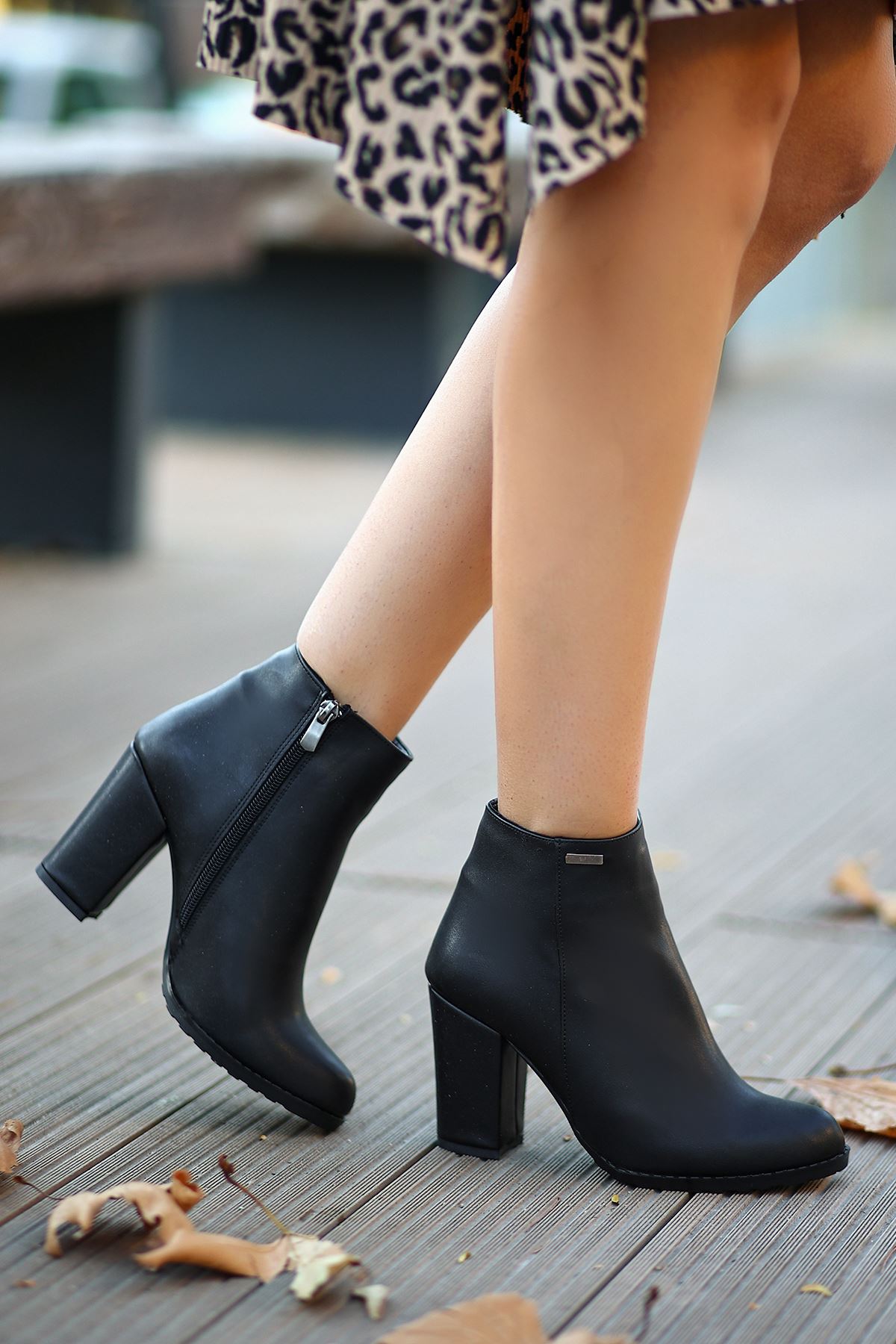 8 cm Topuklu Fantazi Kadın Bot - Görsel 4