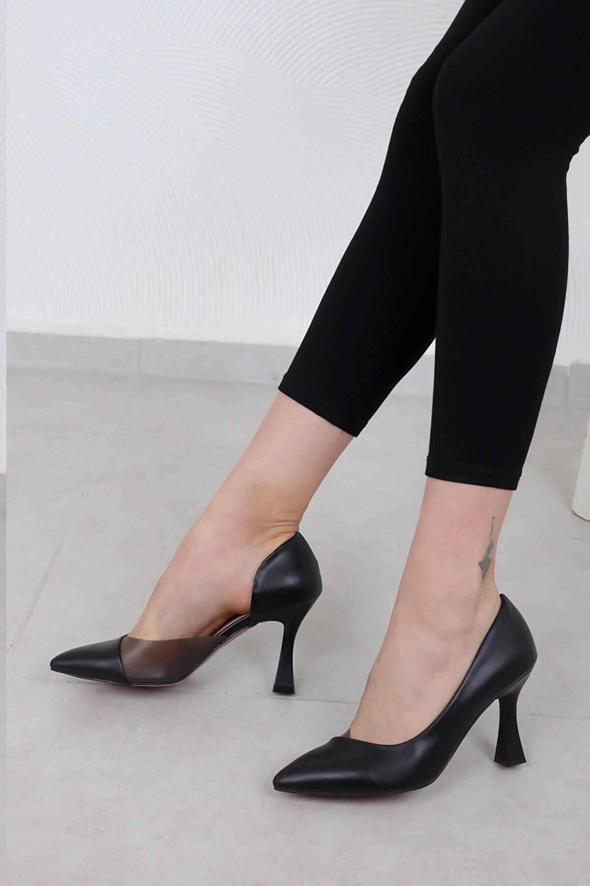 Kadeh Topuk Yanı Şeffaf Stiletto Kadın Topuklu Ayakkabı - Görsel 3