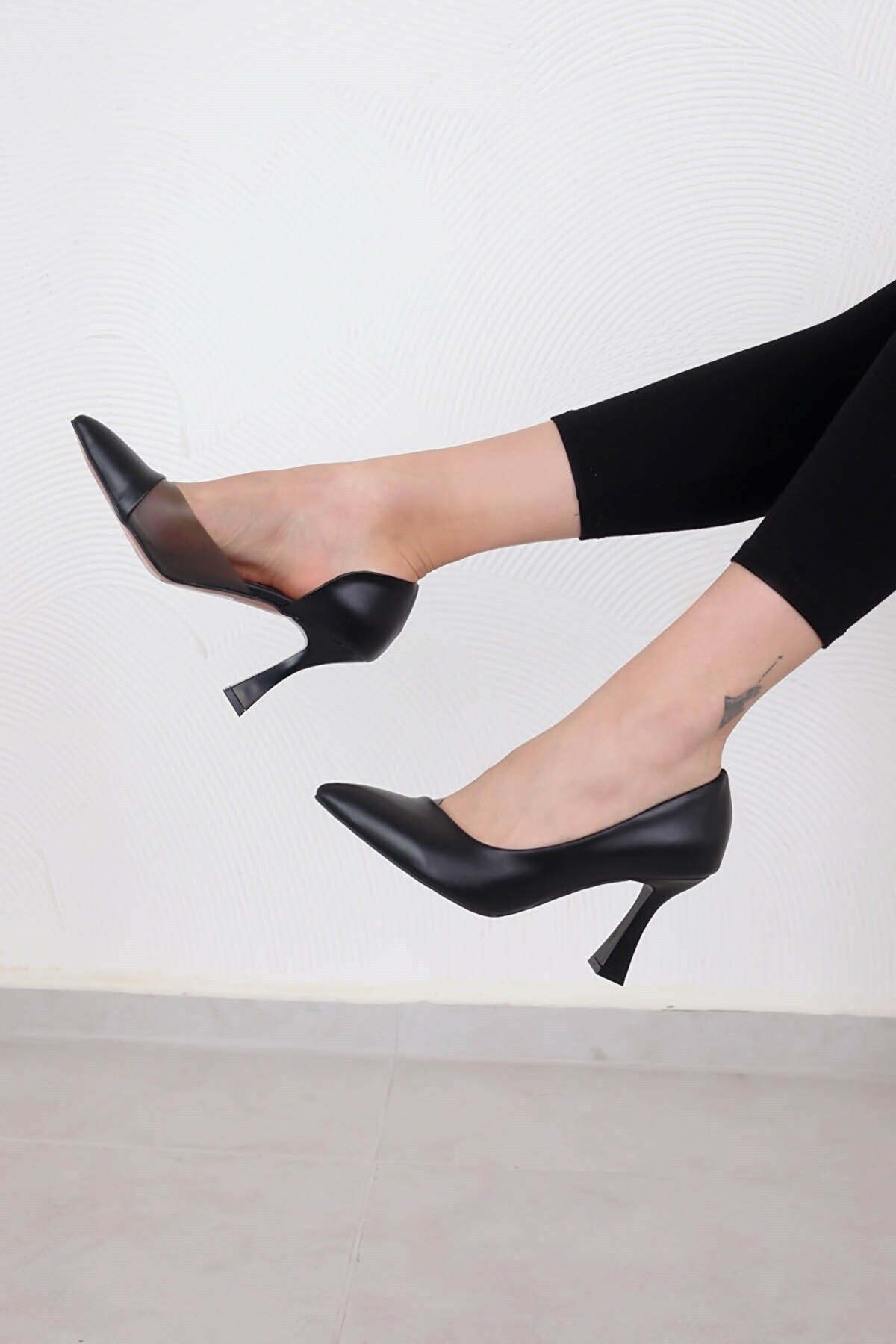 Kadeh Topuk Yanı Şeffaf Stiletto Kadın Topuklu Ayakkabı - Görsel 4