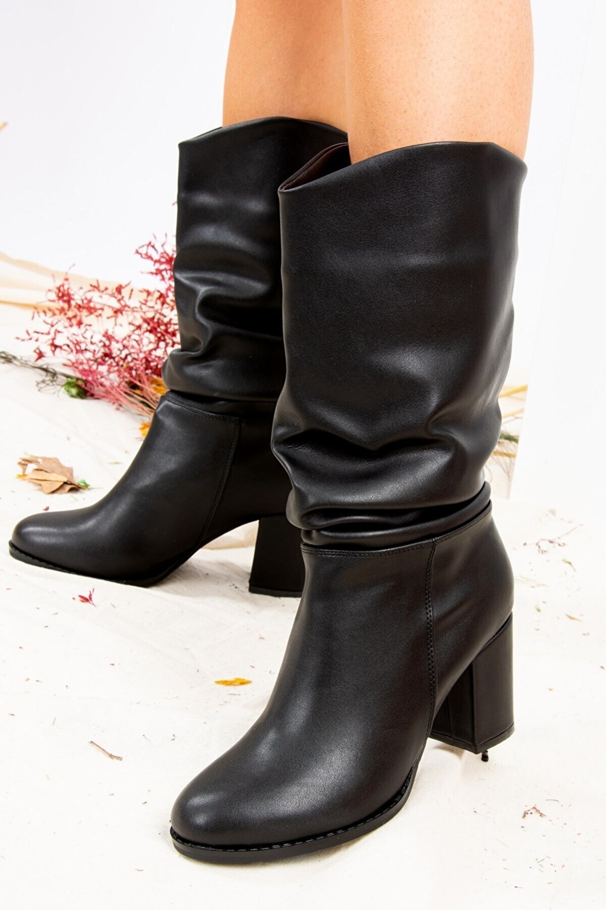 Suni Deri Büzgülü Kadın Çizme - Görsel 3