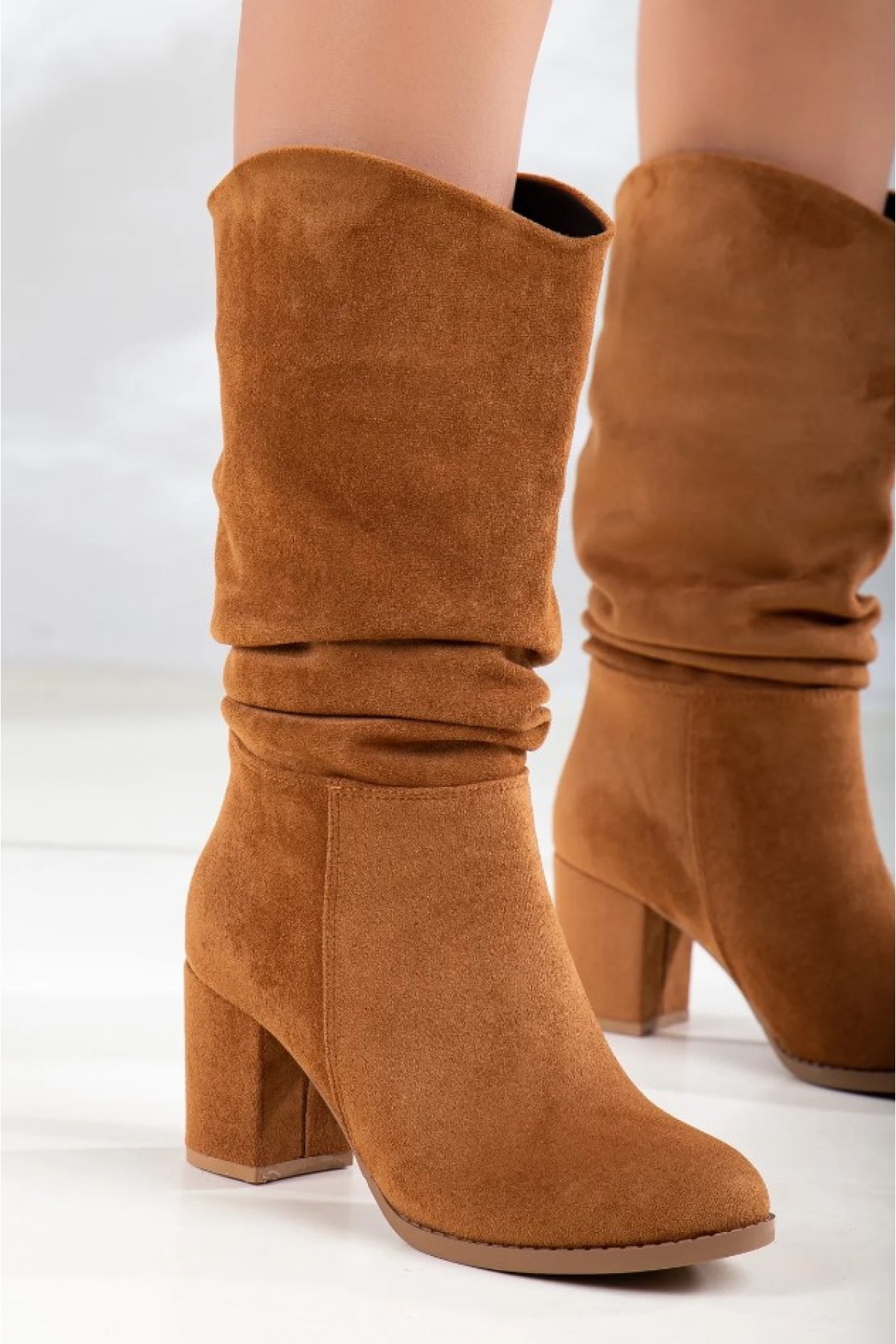 Suni Deri Büzgülü Kadın Çizme - Görsel 5